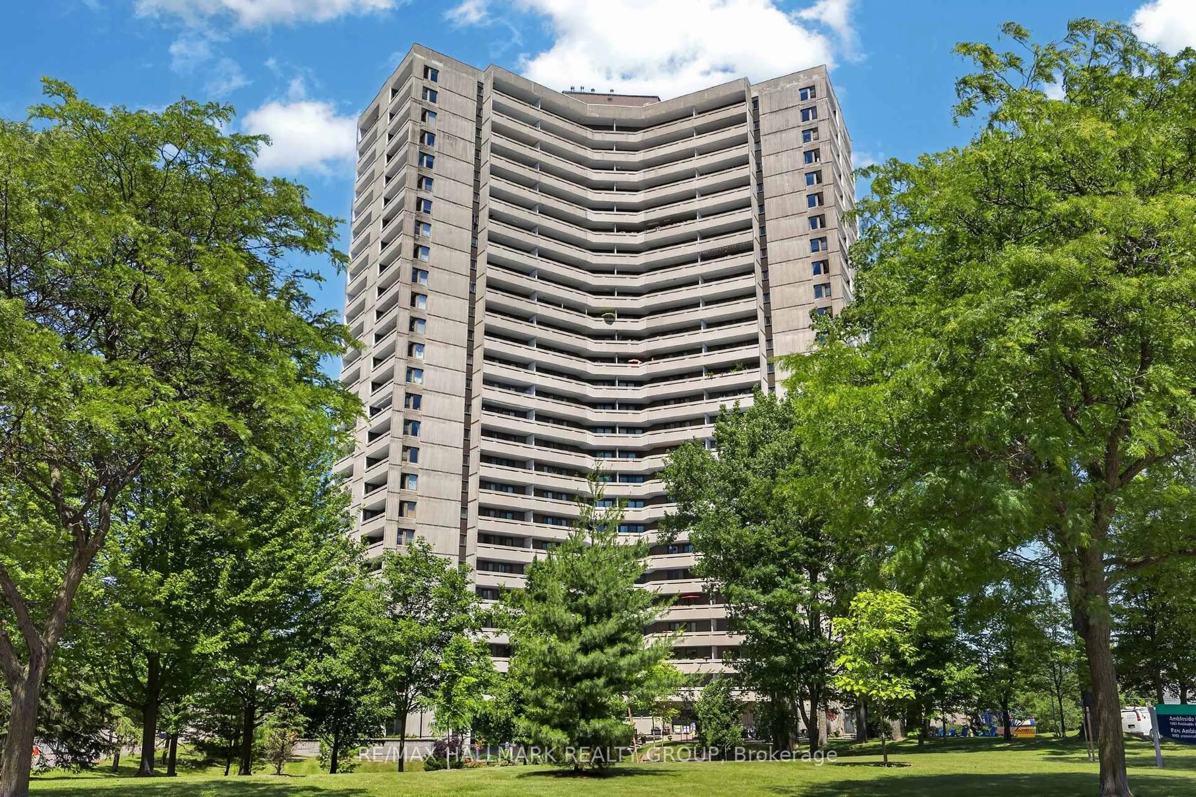 Patio, building for 1081 Ambleside Dr #907, Ottawa Ontario K2B 8C8