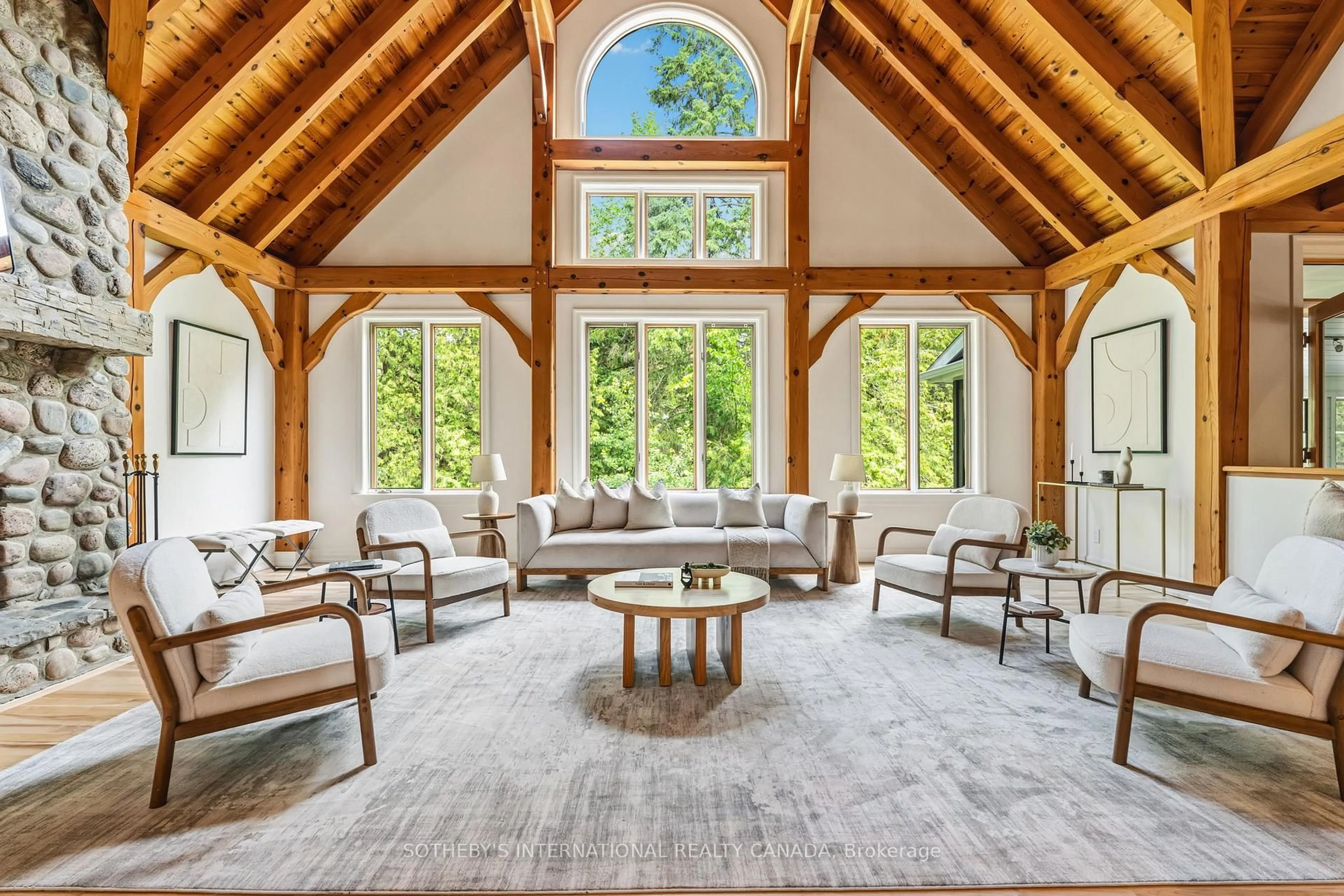 Living room with furniture, unknown for 136 Princes St, Kawartha Lakes Ontario K0M 1N0
