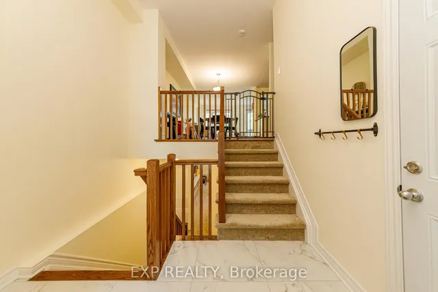 172 Parkrose Private, Ottawa 5