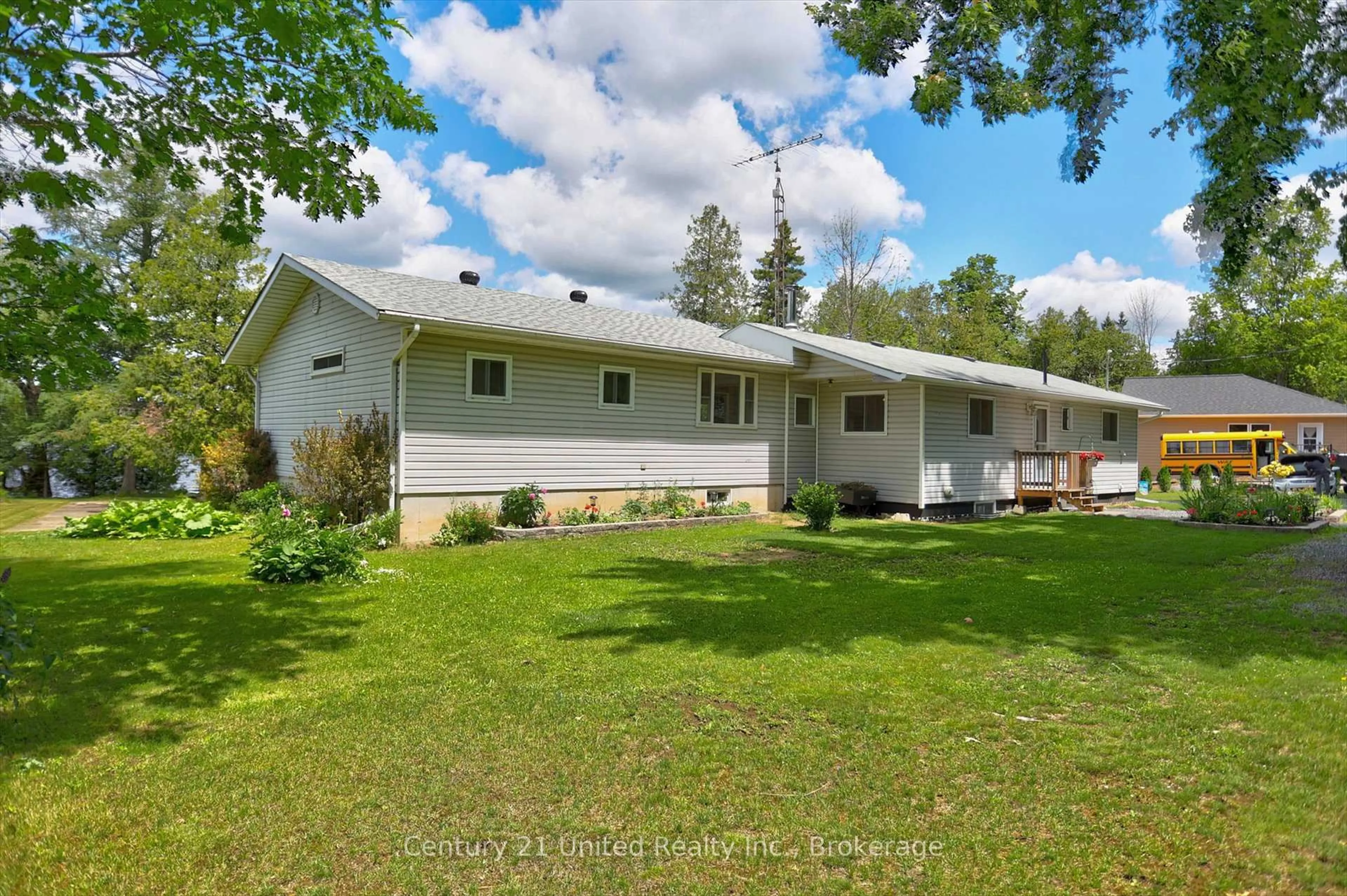 A pic from outside/outdoor area/front of a property/back of a property/a pic from drone, unknown for 40 Fire Route 33, Havelock-Belmont-Methuen Ontario K0L 1Z0