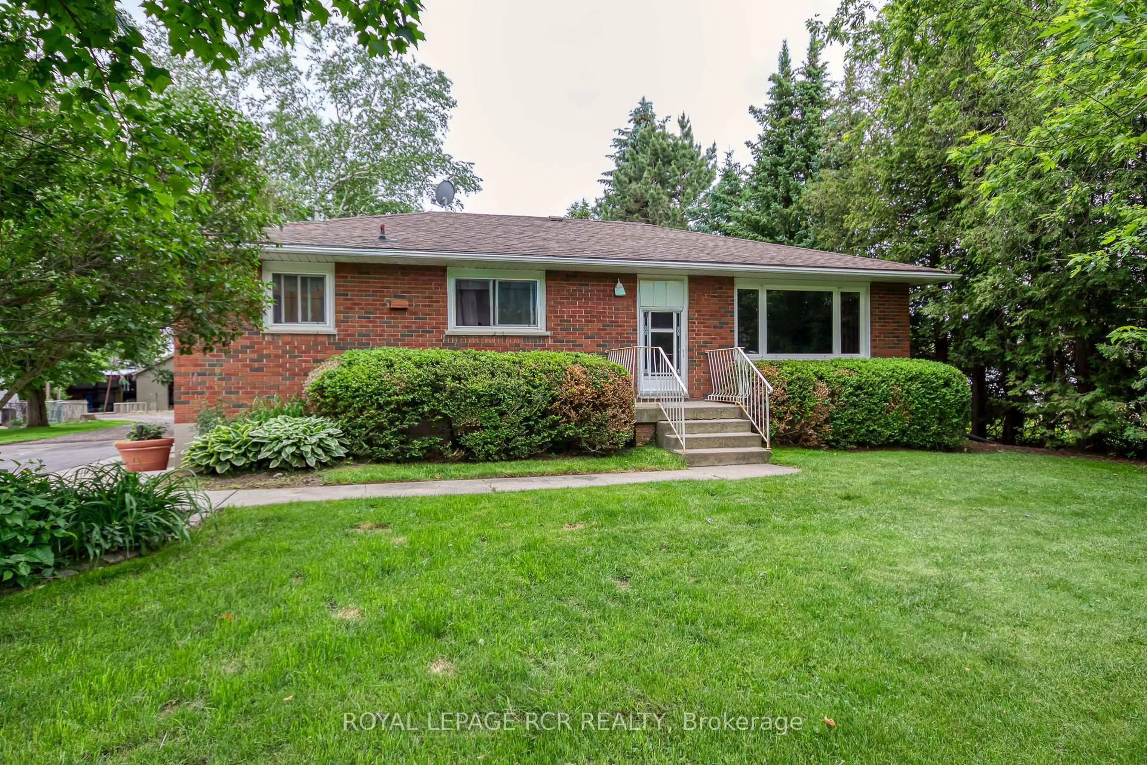 Home with brick exterior material, street for 5858 5th Line, Erin Ontario N0B 1Z0