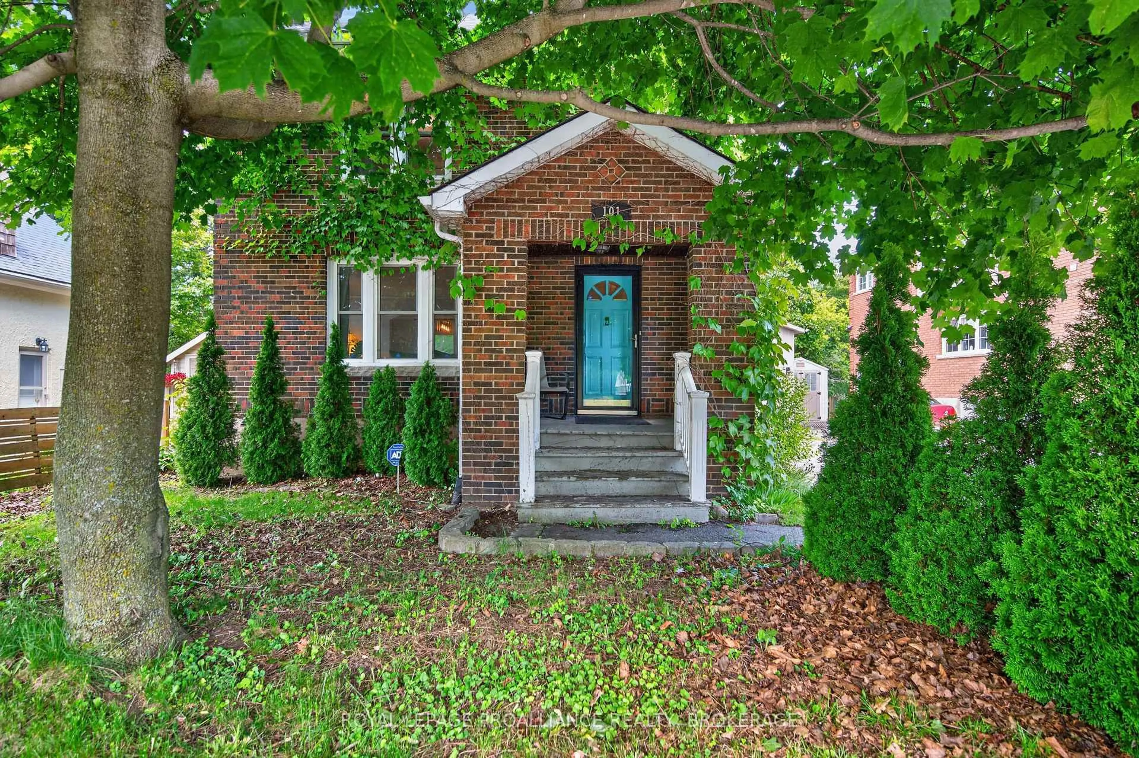 Home with brick exterior material, street for 101 Napier St, Kingston Ontario K7L 4G2