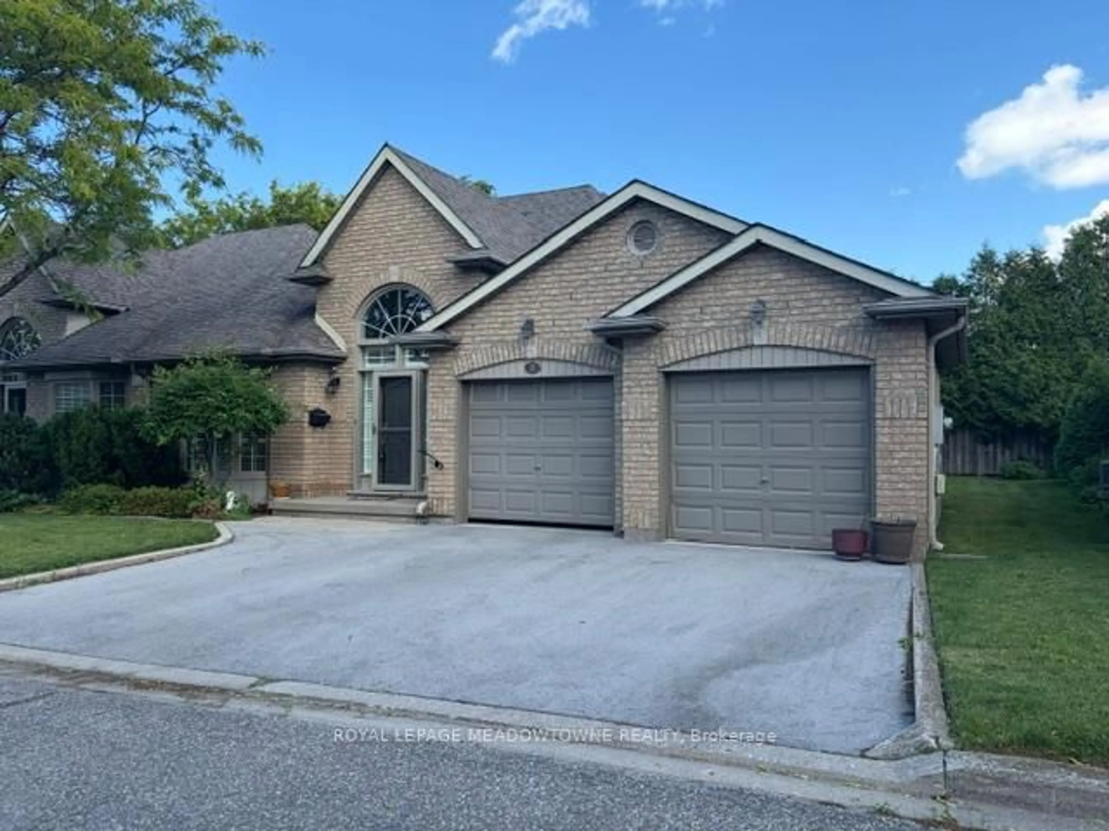 Home with brick exterior material, street for 26 Red Haven Dr #7, Grimsby Ontario L3M 5K2