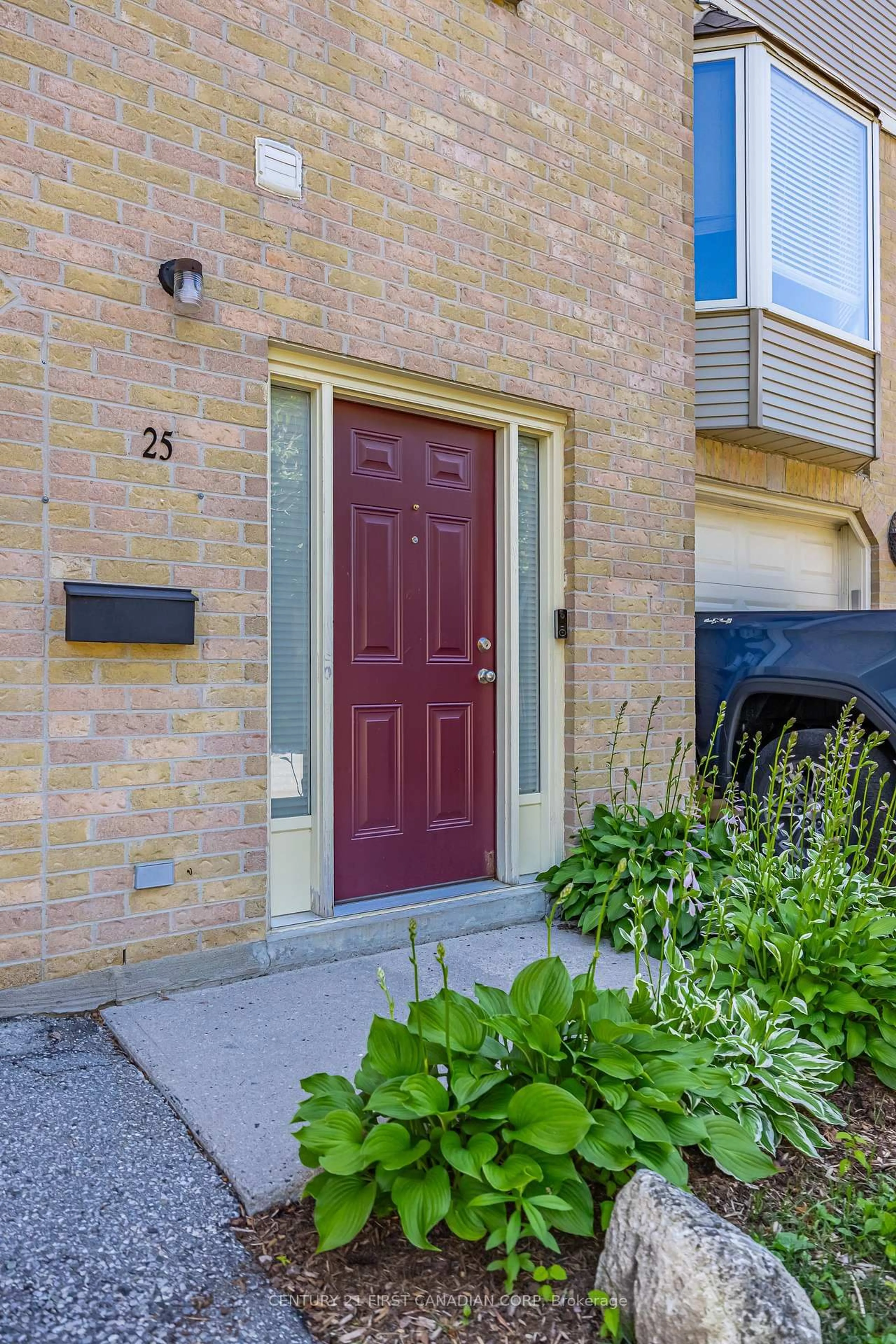 Indoor entryway for 9 Ailsa Pl #25, London South Ontario N5Z 4Z6