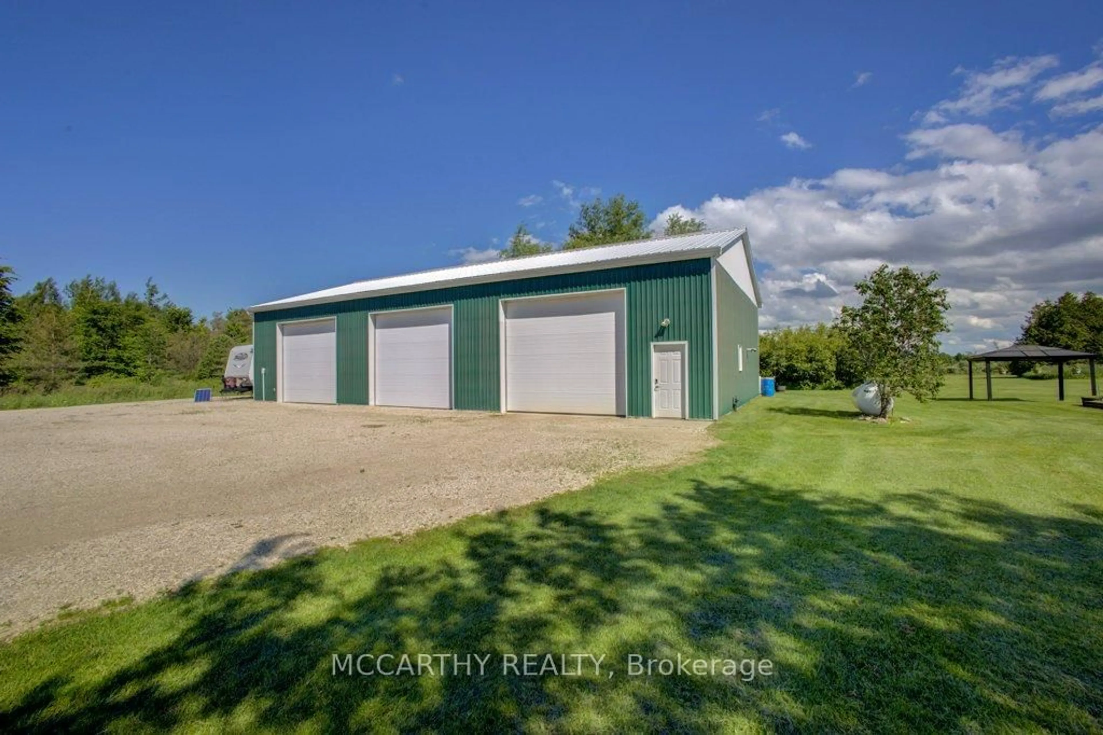 A pic from outside/outdoor area/front of a property/back of a property/a pic from drone, building for 260254 SOUTHGATE RD 26 Rd, Southgate Ontario N0C 1L0