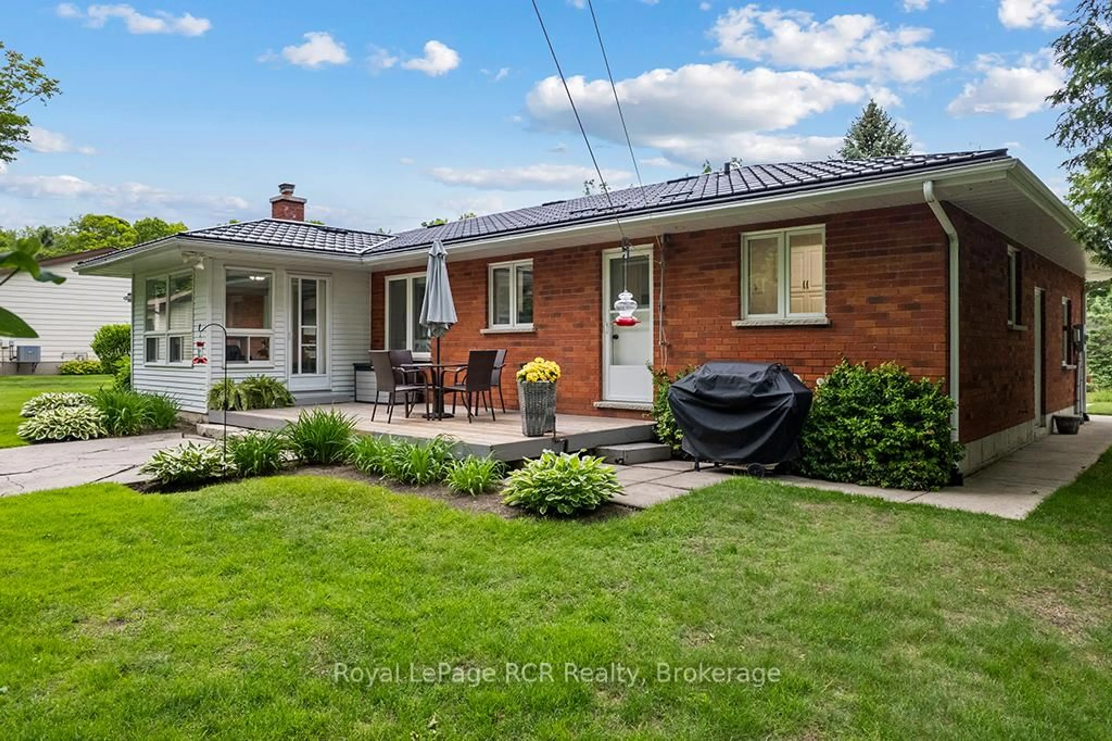 Home with brick exterior material, street for 25 GRAHAM Cres, South Bruce Peninsula Ontario N0H 2G0
