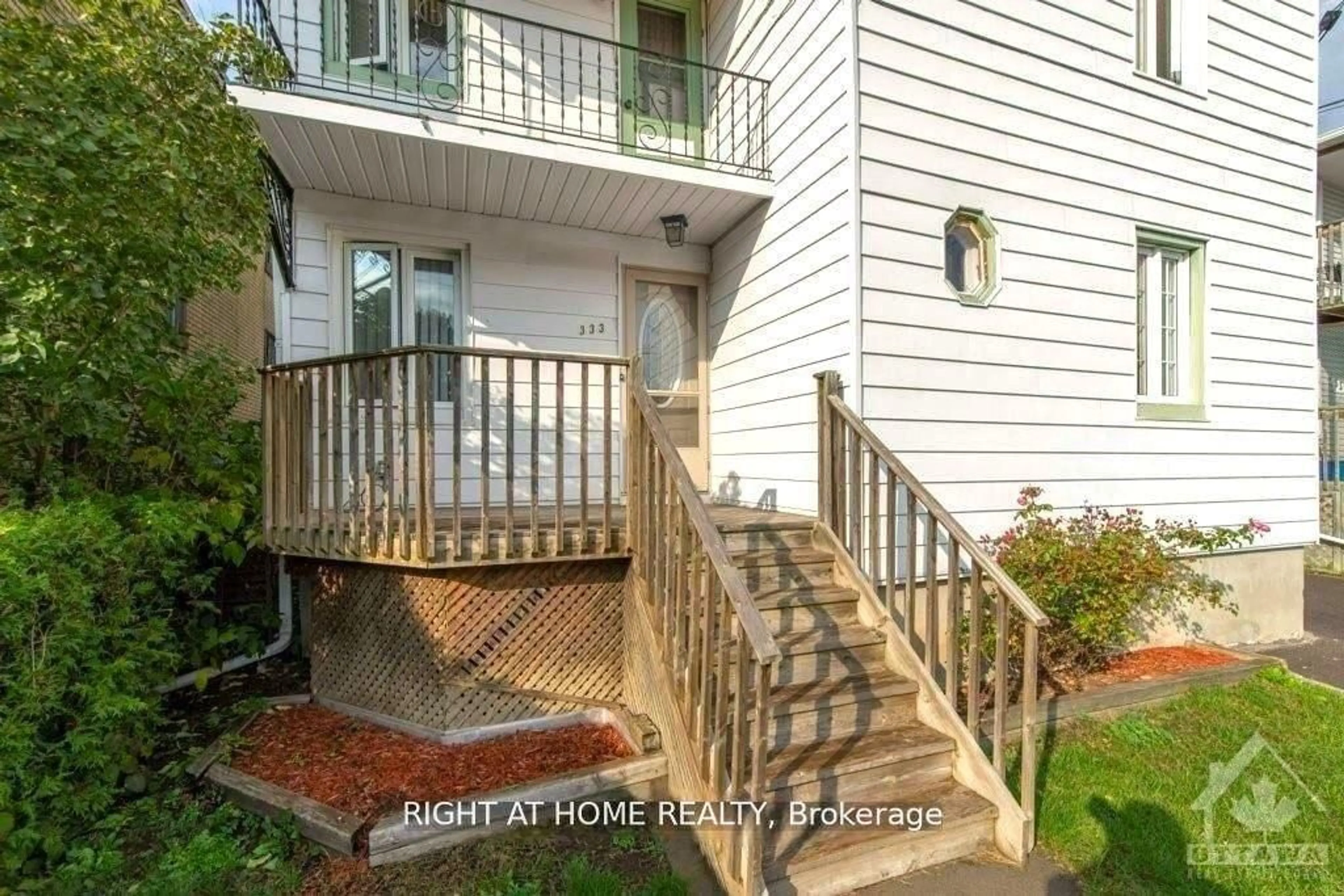 Patio, water/lake/river/ocean view for 333 Levis Ave, Ottawa Ontario K1L 6G9