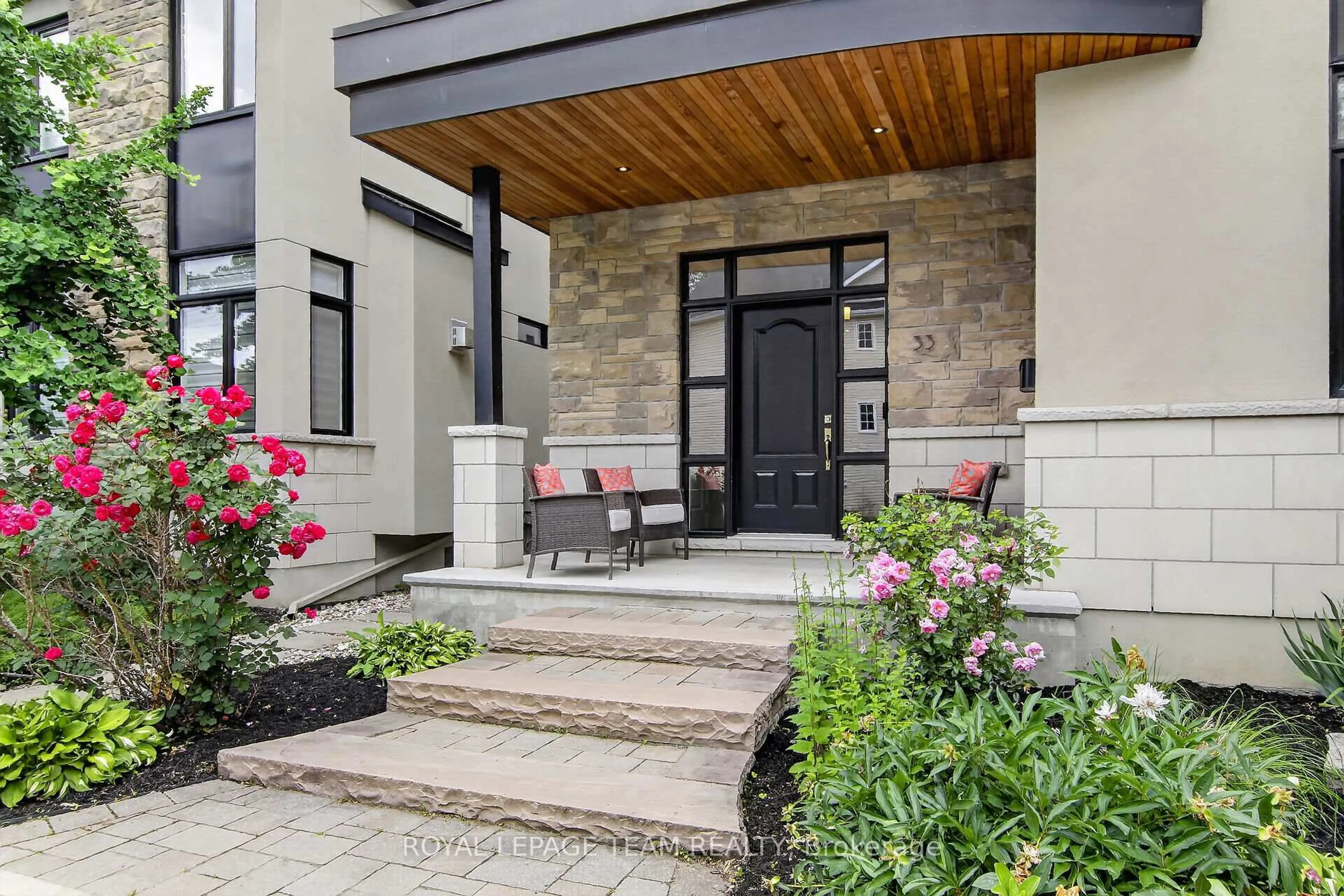 Unknown for 33 Gould St, Ottawa Ontario K1Y 2P3