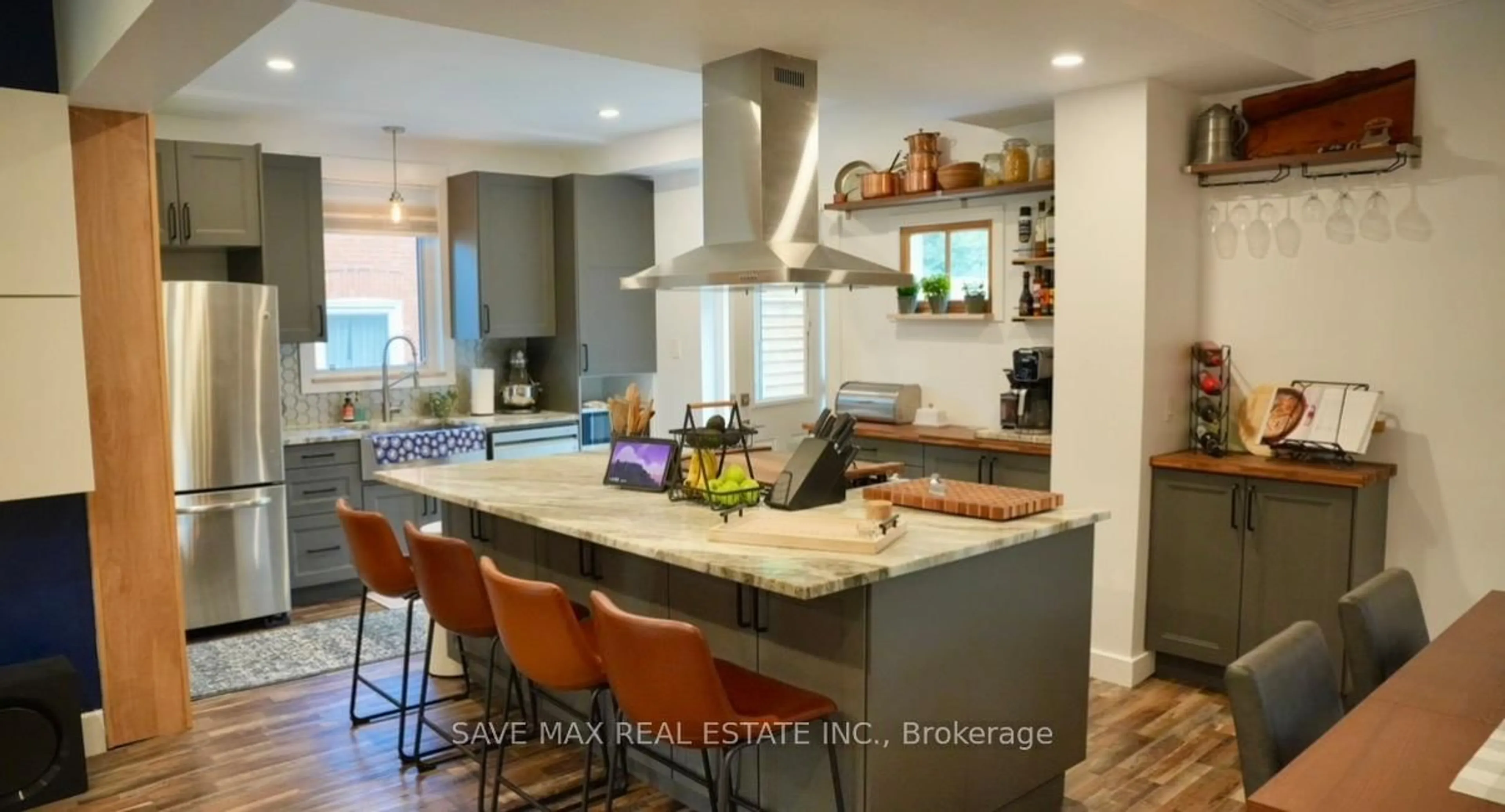 Open concept kitchen, ceramic/tile floor for 347 Dover St, Cambridge Ontario N3H 1L6