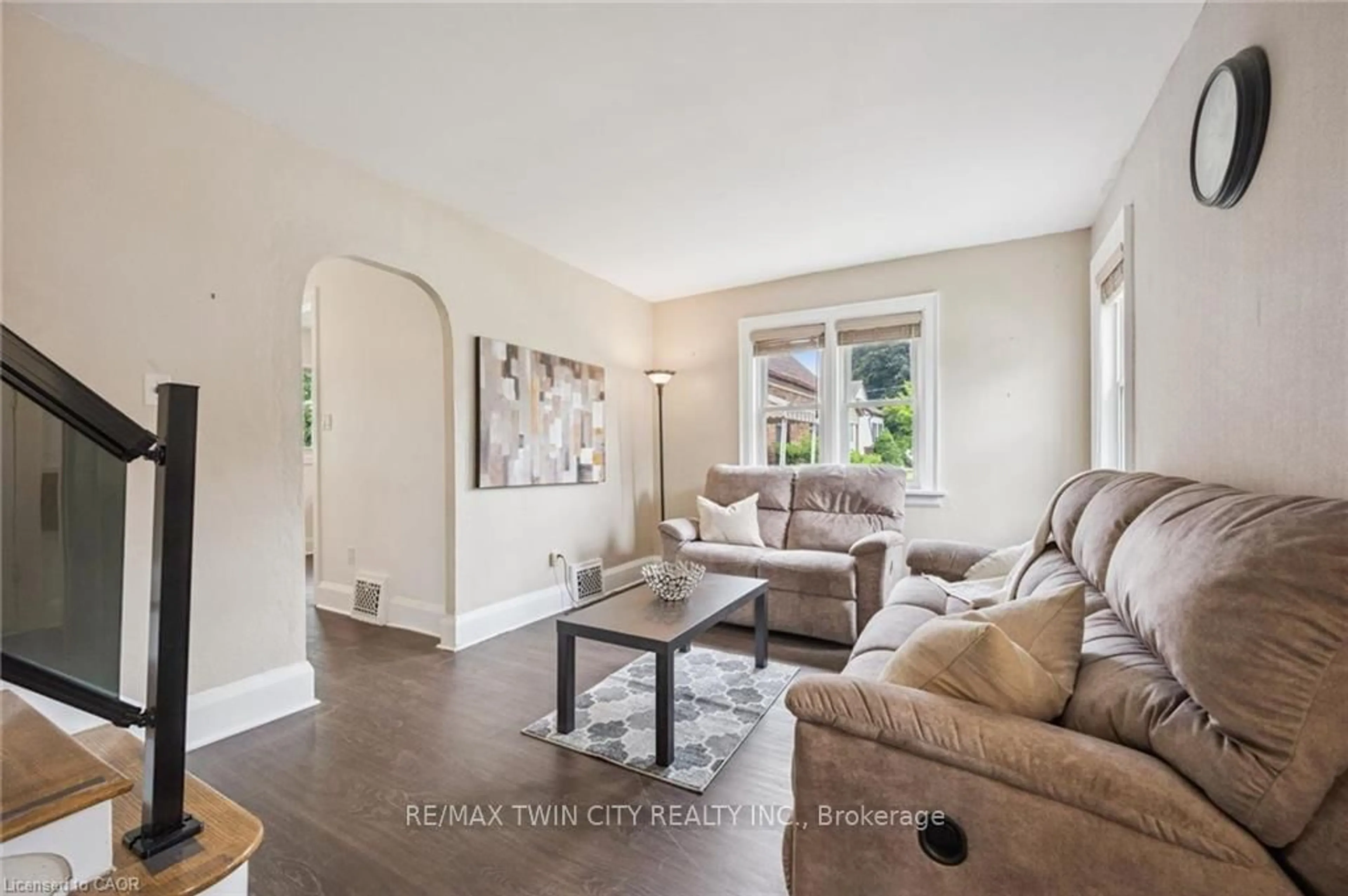 Living room with furniture, unknown for 148 Waterloo St, Waterloo Ontario N2J 1Y2