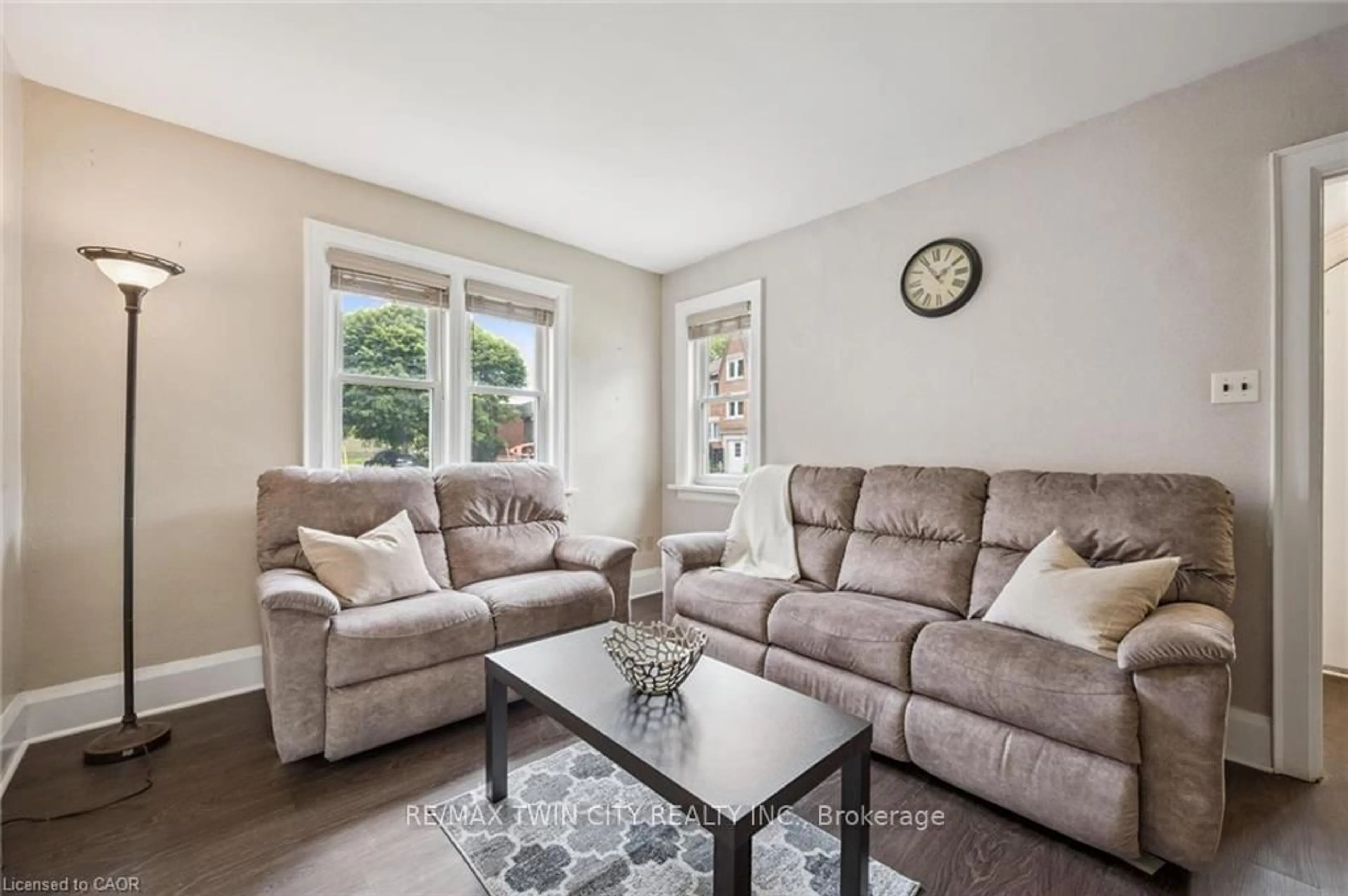 Living room with furniture, unknown for 148 Waterloo St, Waterloo Ontario N2J 1Y2