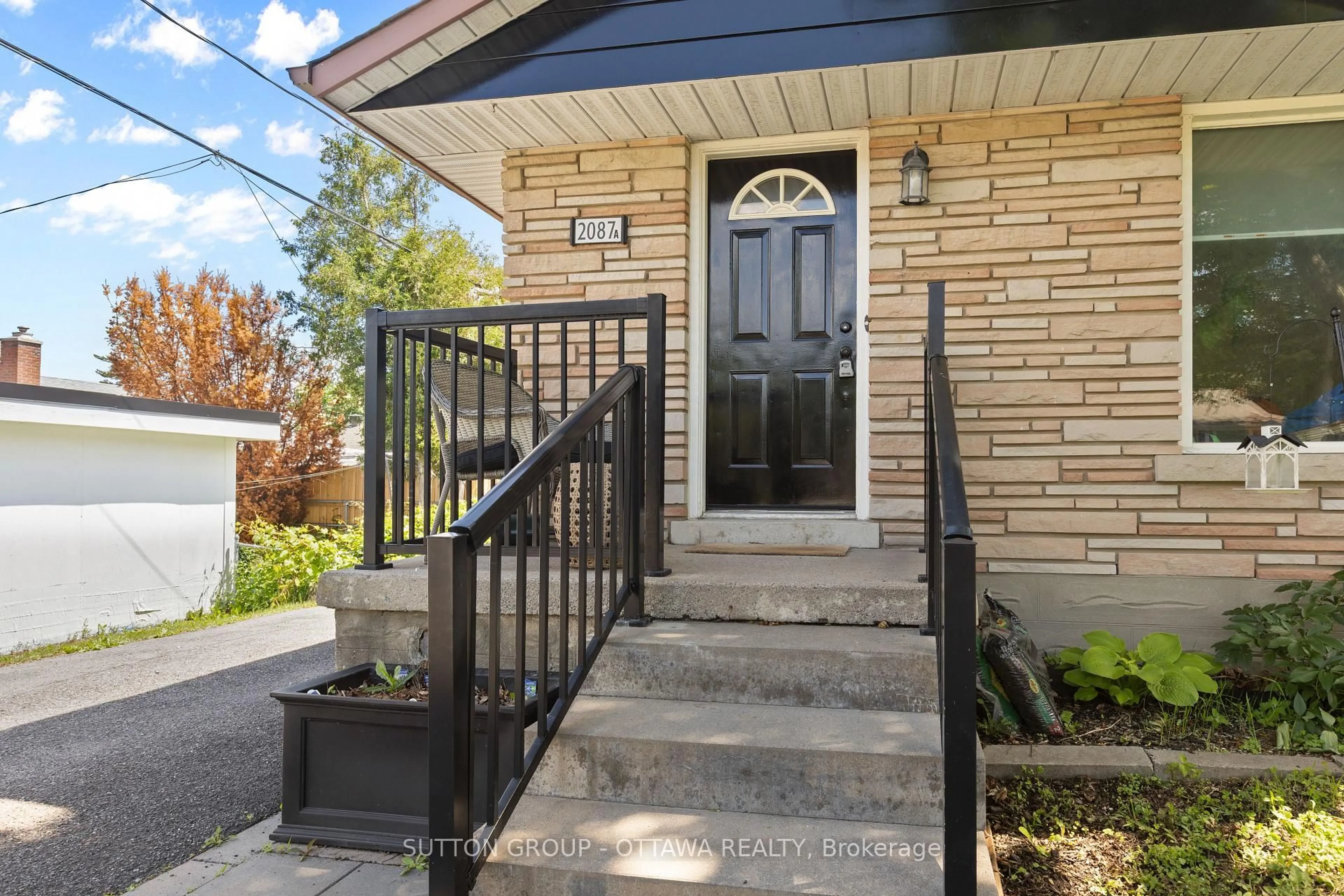 Unknown for 2087 Haig Dr, Ottawa Ontario K1G 2K8
