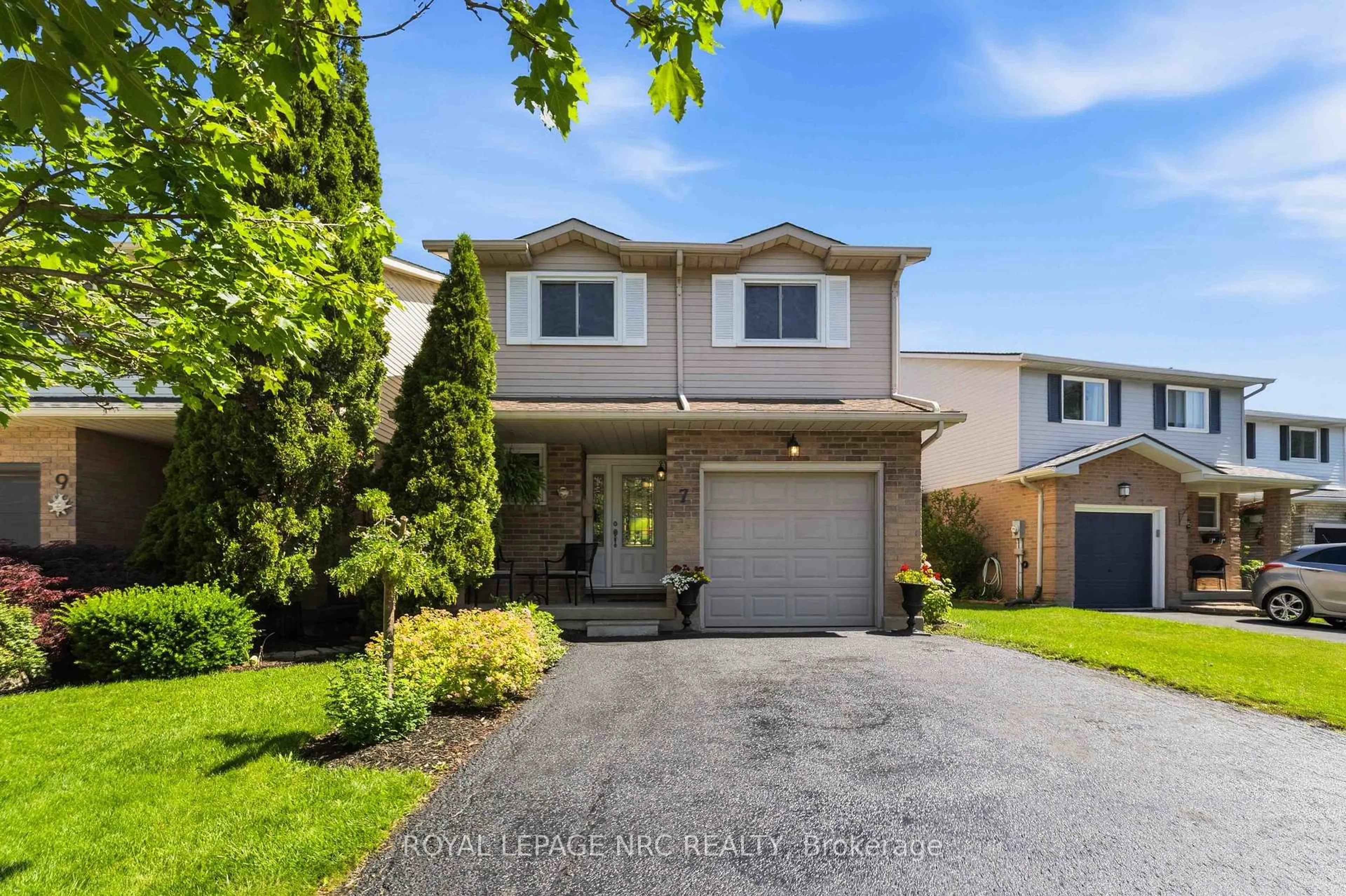 Unknown for 7 Naples Crt, Thorold Ontario L2V 4S7