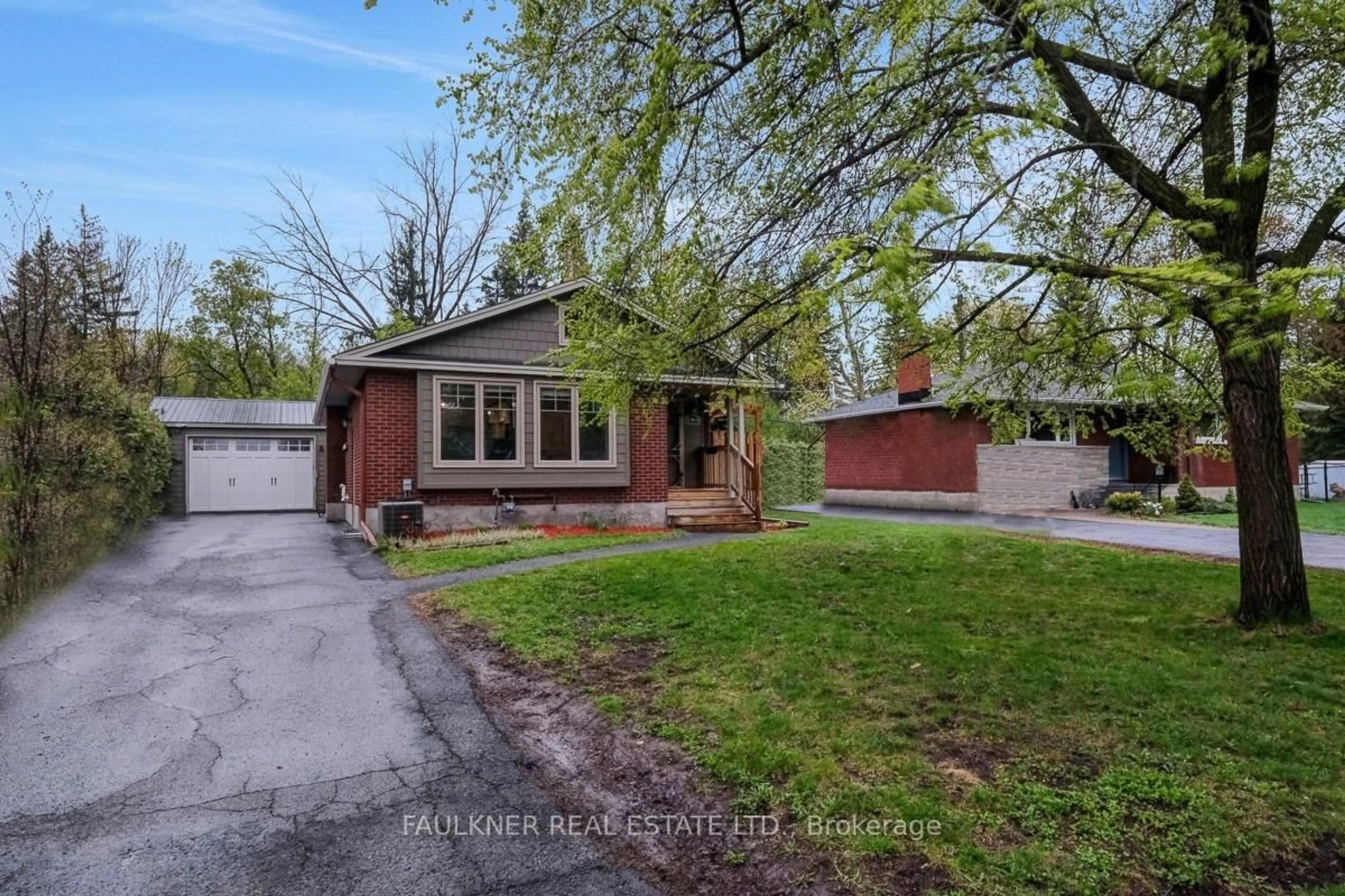 Home with brick exterior material, street for 1304 Adirondack Dr, Ottawa Ontario K2C 2V3