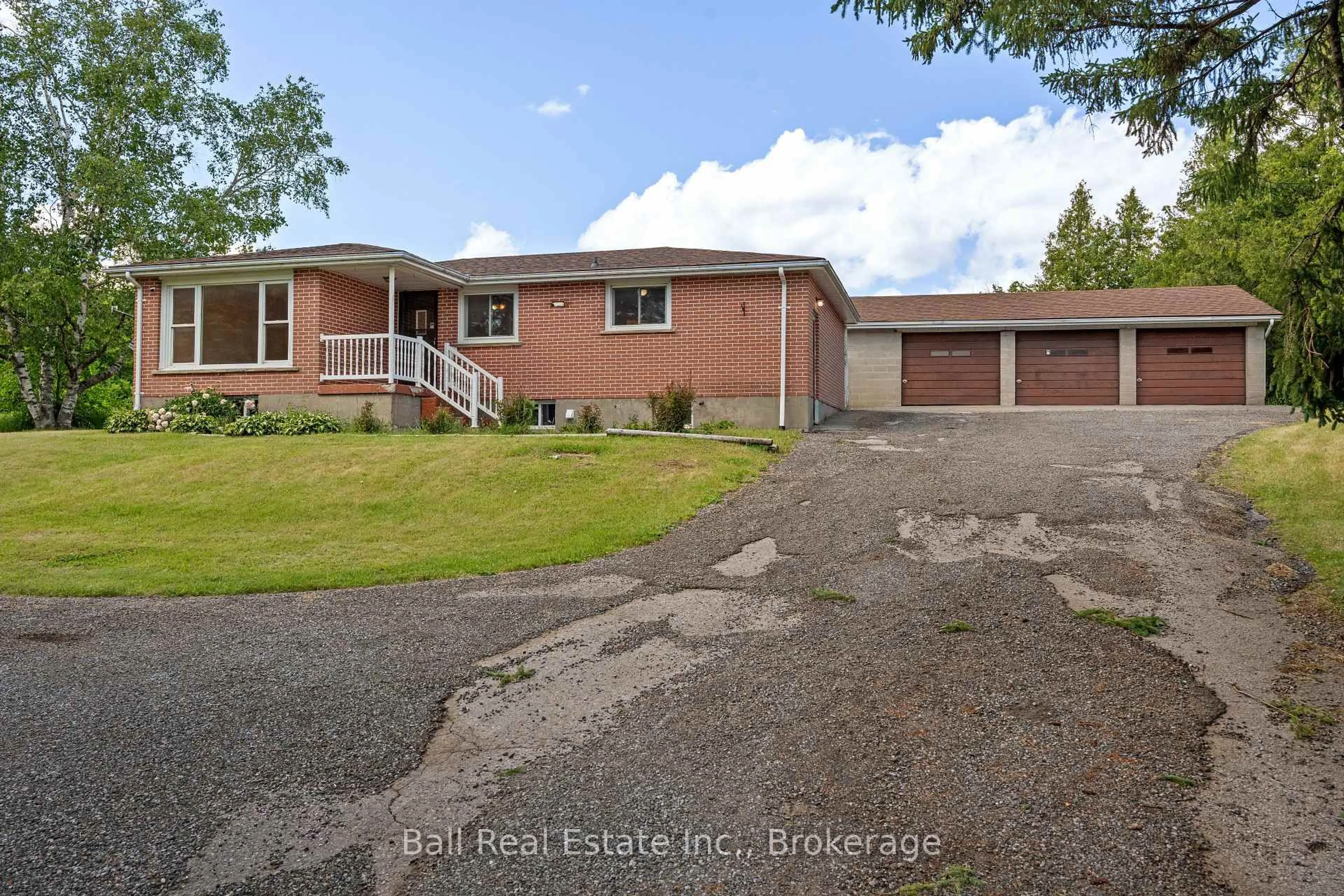 A pic from outside/outdoor area/front of a property/back of a property/a pic from drone, street for 814 Morton Line, Cavan Monaghan Ontario L0A 1C0