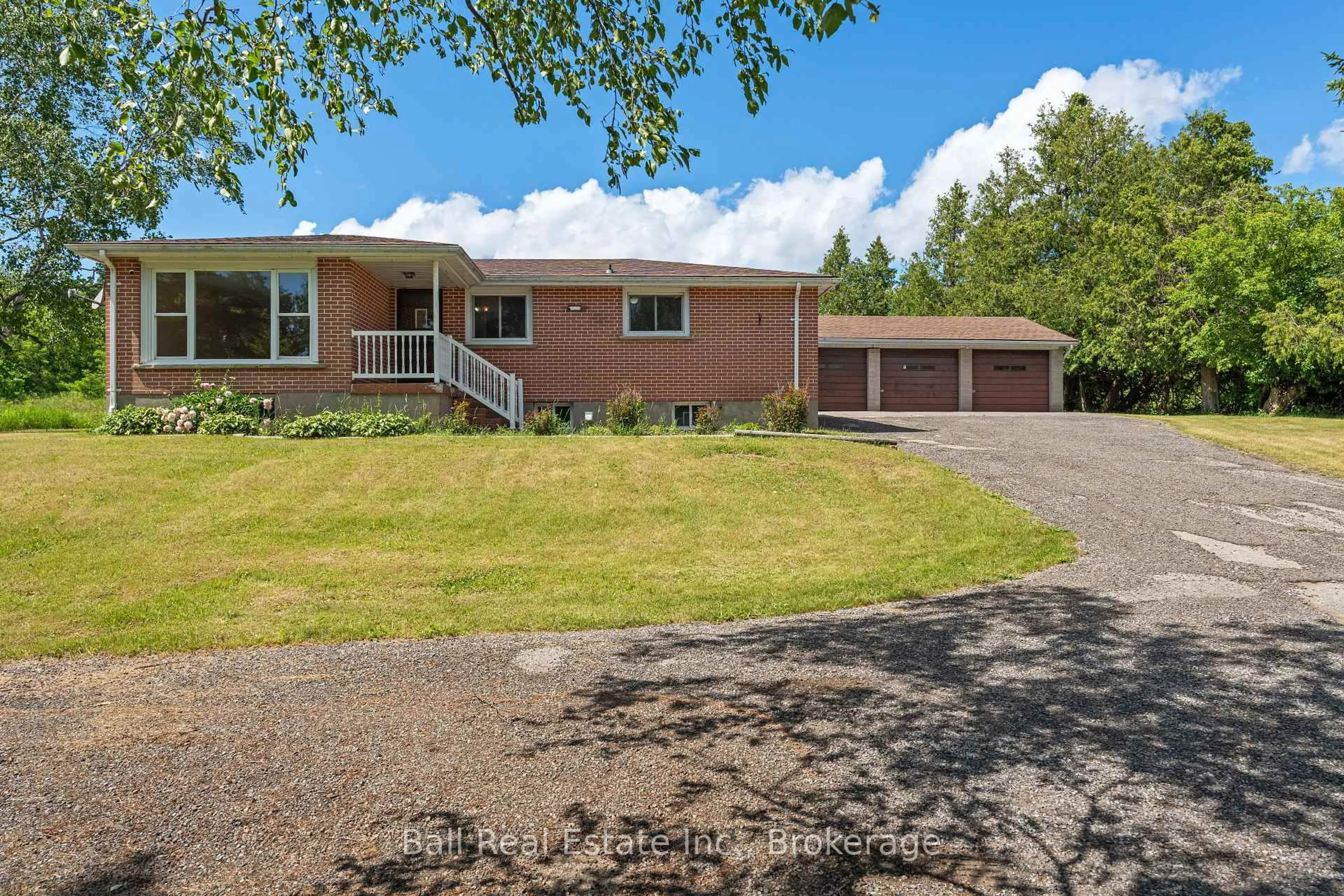 A pic from outside/outdoor area/front of a property/back of a property/a pic from drone, street for 814 Morton Line, Cavan Monaghan Ontario L0A 1C0