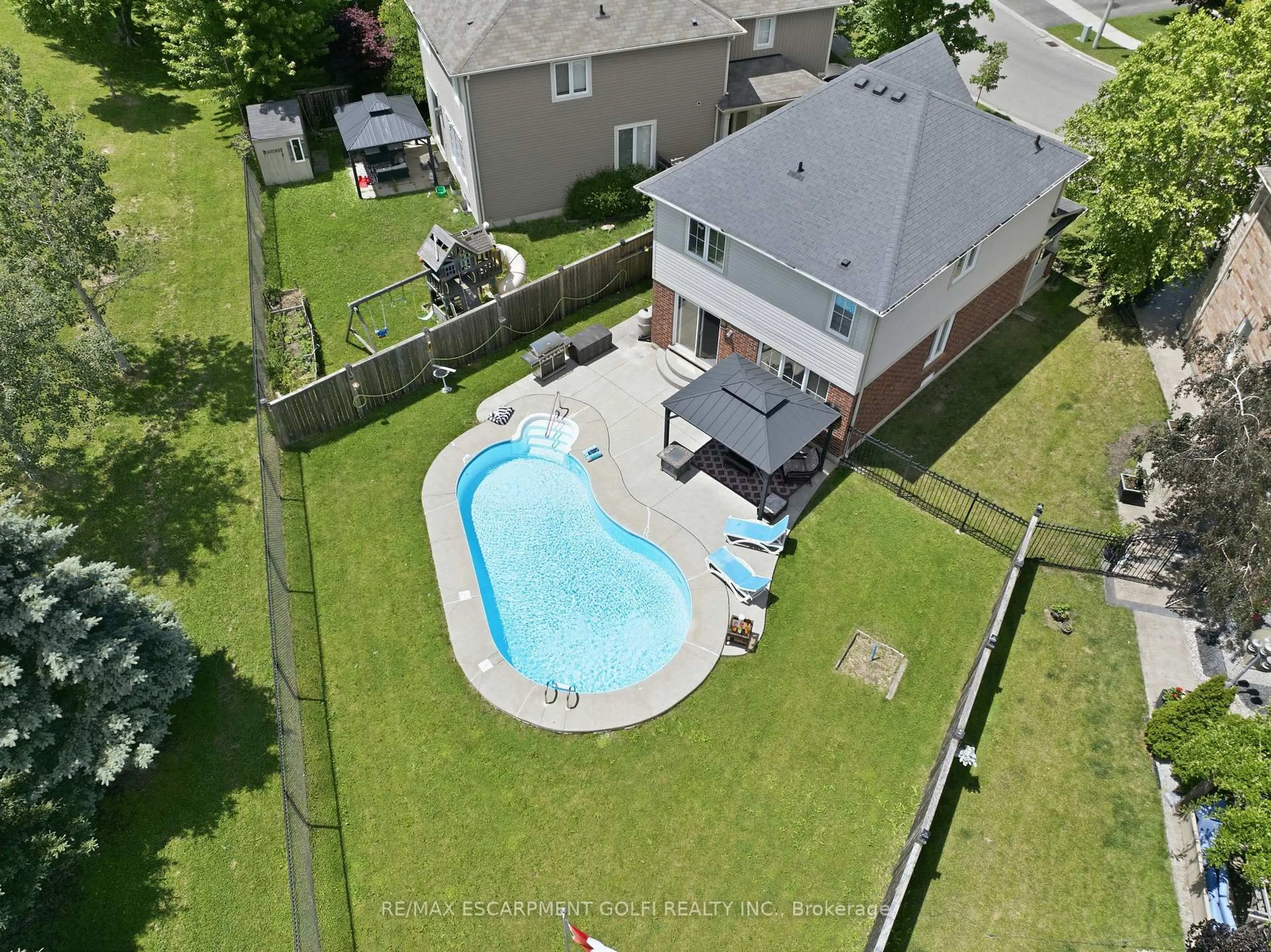 A pic from outside/outdoor area/front of a property/back of a property/a pic from drone, unknown for 240 Emick Dr, Hamilton Ontario L9K 0E1
