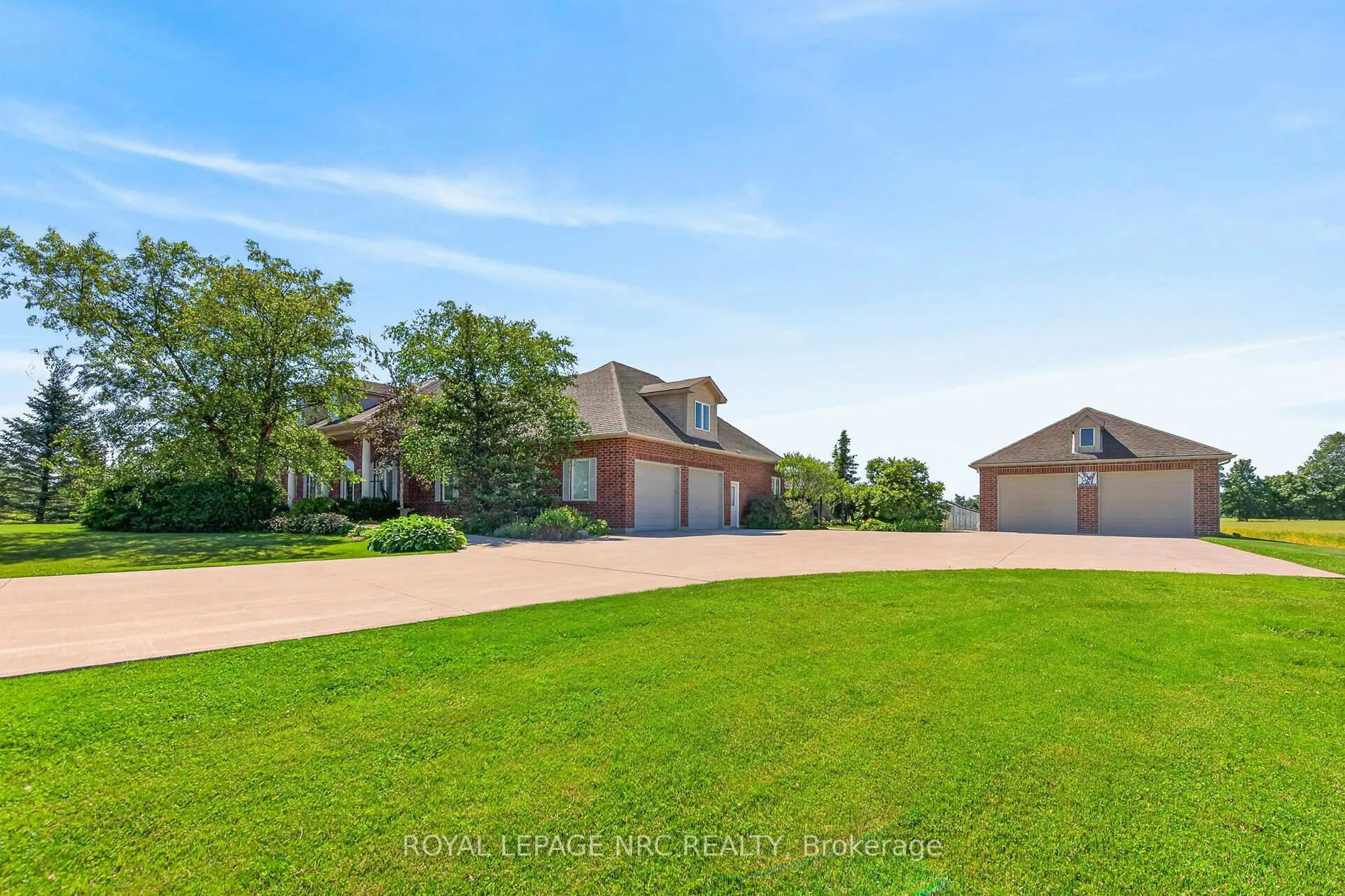 A pic from outside/outdoor area/front of a property/back of a property/a pic from drone, water/lake/river/ocean view for 420 Concession Road 2 Rd, Haldimand Ontario N0A 1R0