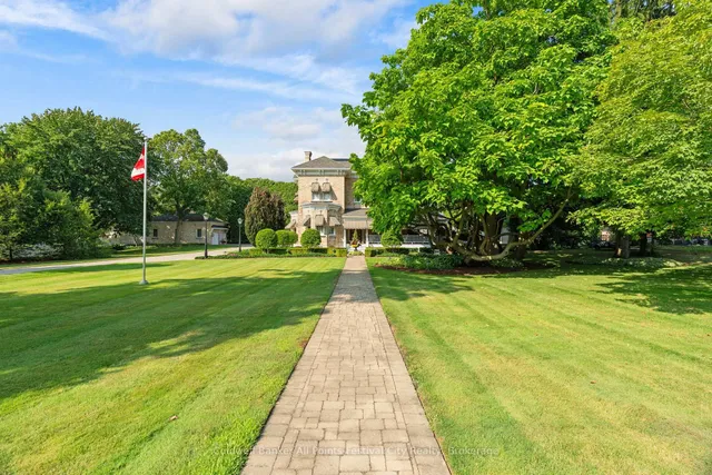 262 Dinsley St, North Huron 4