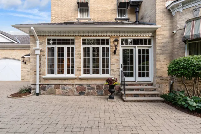 262 Dinsley St, North Huron 5