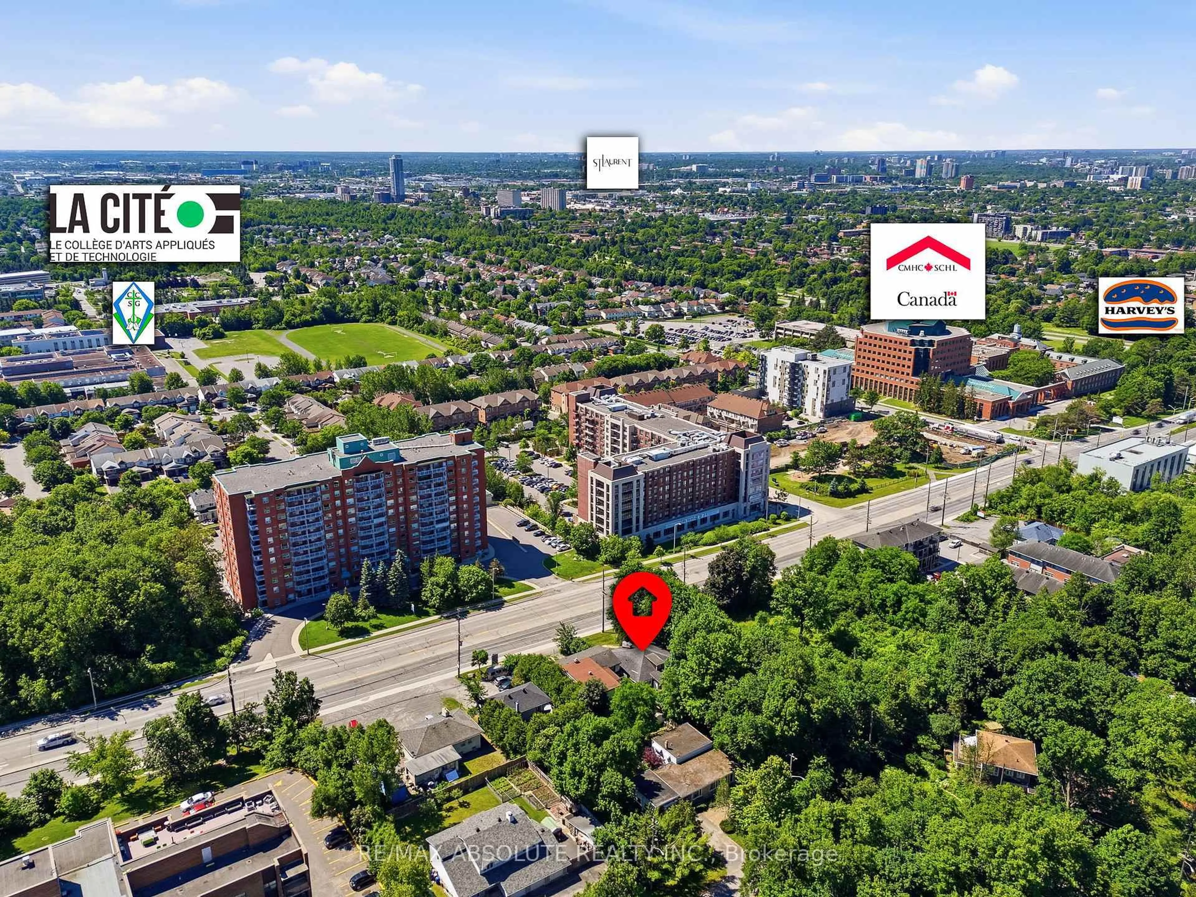 A pic from outside/outdoor area/front of a property/back of a property/a pic from drone, city buildings view from balcony for 829 Montreal Rd, Ottawa Ontario K1K 0S9