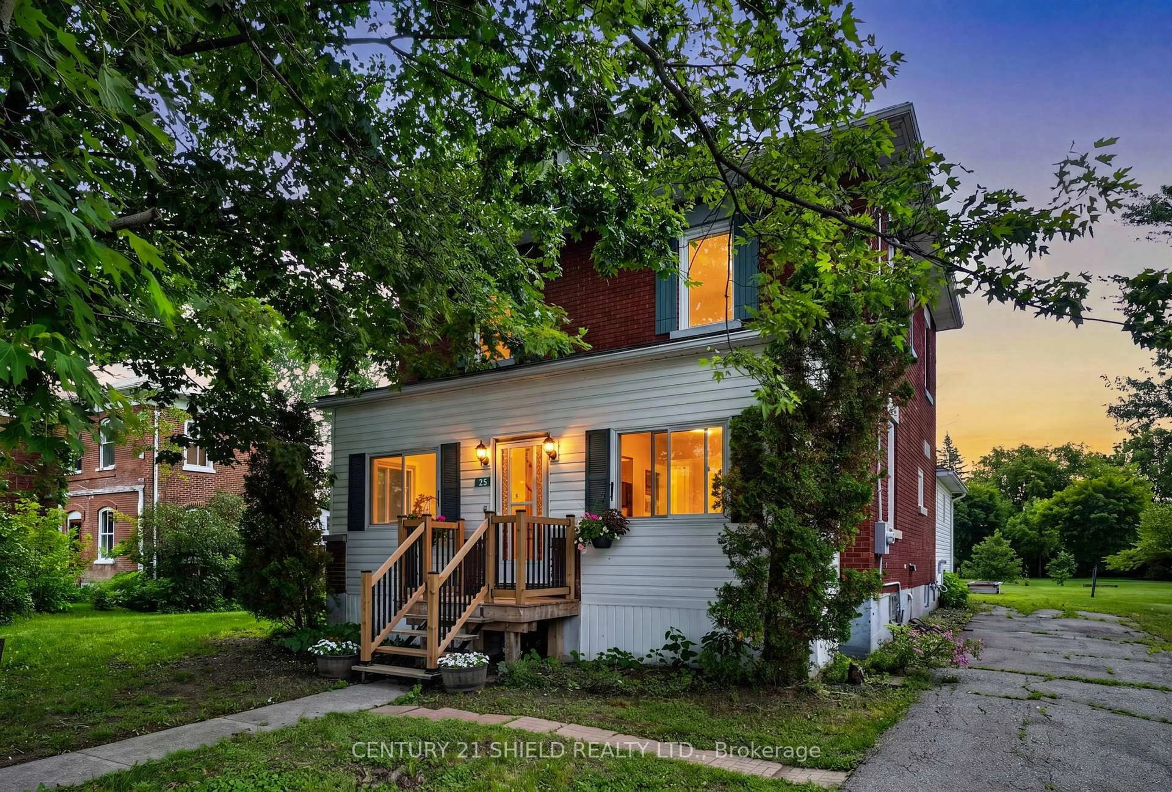 Home with brick exterior material, street for 25 Front St, North Stormont Ontario K0C 1K0