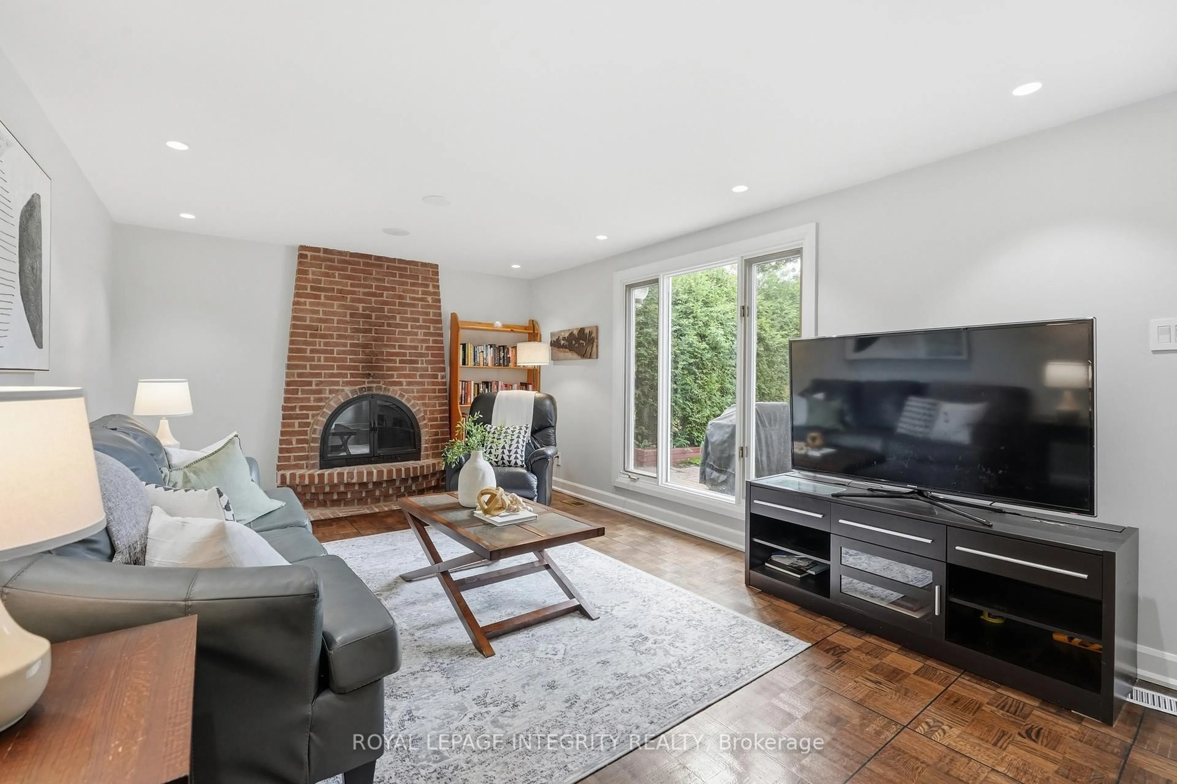 Living room with furniture, unknown for 6 Woodview Cres, Ottawa Ontario K1B 3A9