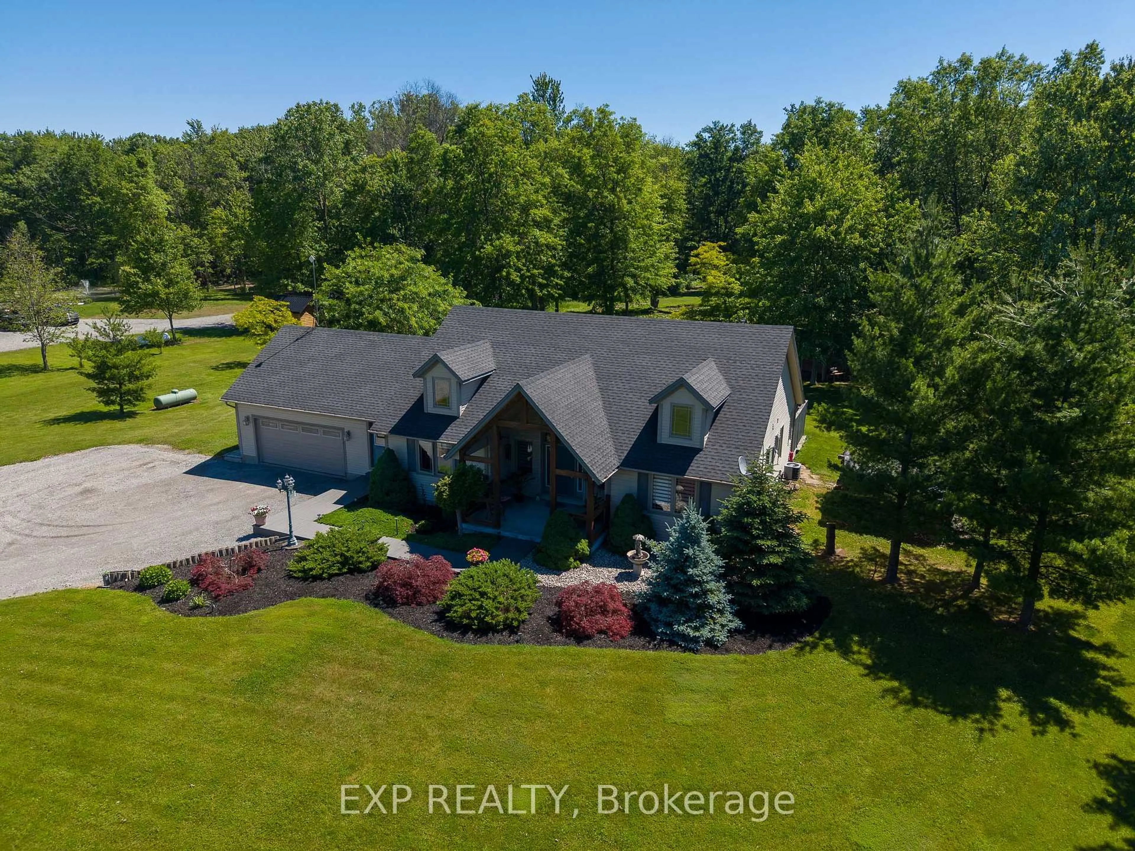 A pic from outside/outdoor area/front of a property/back of a property/a pic from drone, unknown for 50849 O'Reilly's Rd, Wainfleet Ontario L0S 1V0