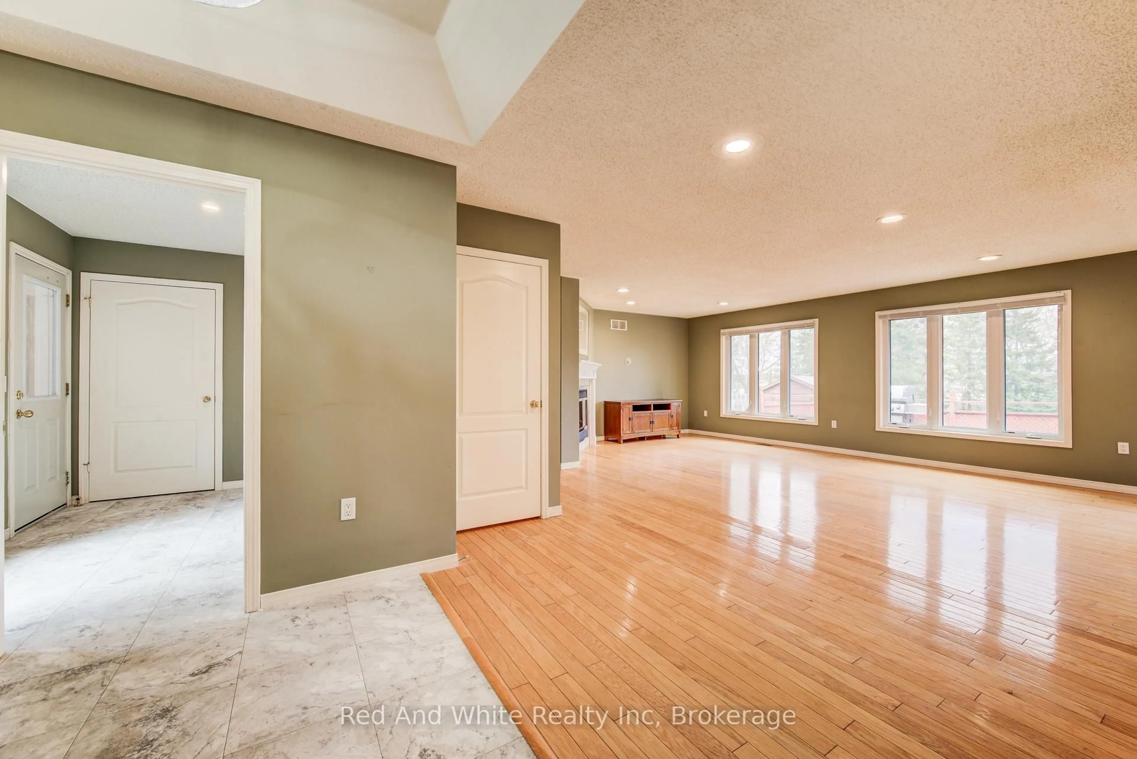 Indoor entryway for 5239 Ament Line, Wellesley Ontario N0B 2A0