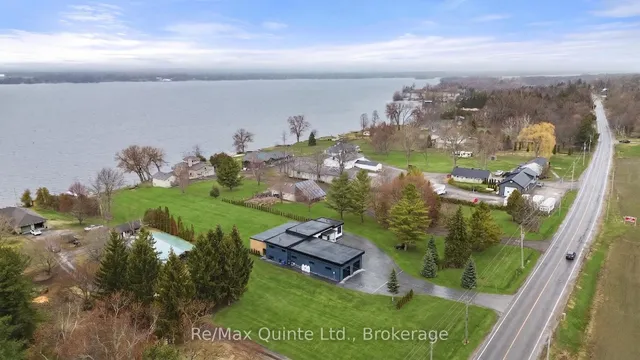 2528 County Road 3, Prince Edward County 5
