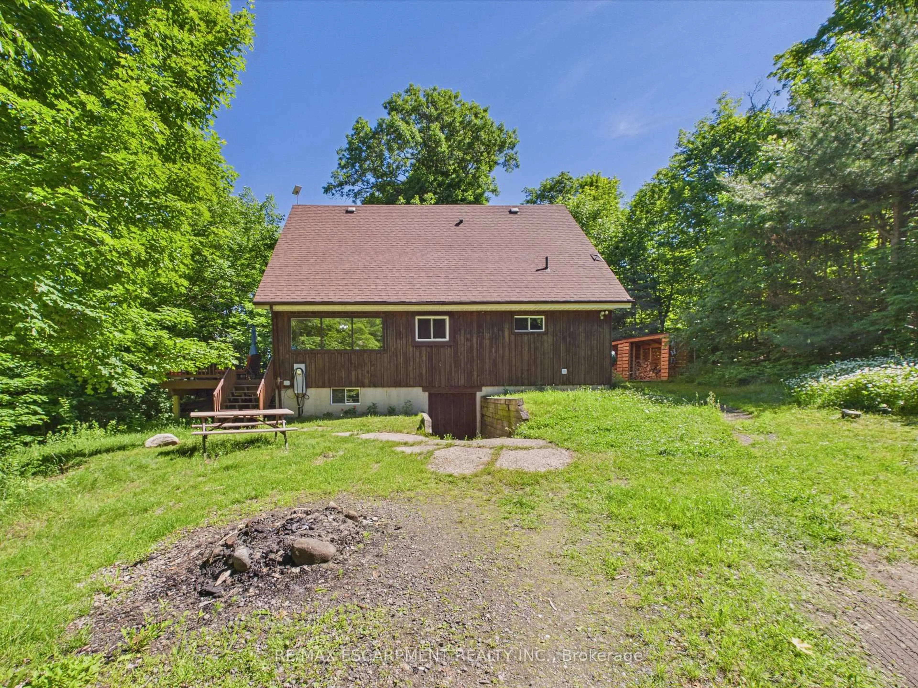 Shed for 1700 Lorimer Lake Rd, Whitestone Ontario P0A 1G0