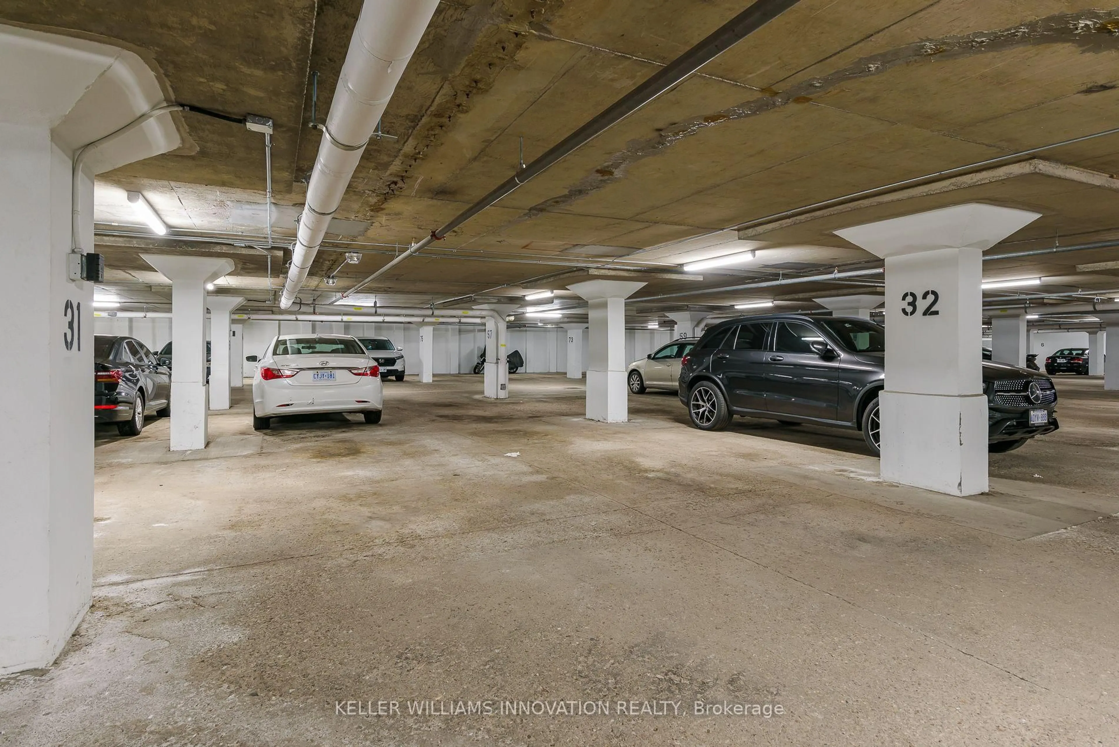 Parking for 121 University Ave #32, Waterloo Ontario N2J 4J1