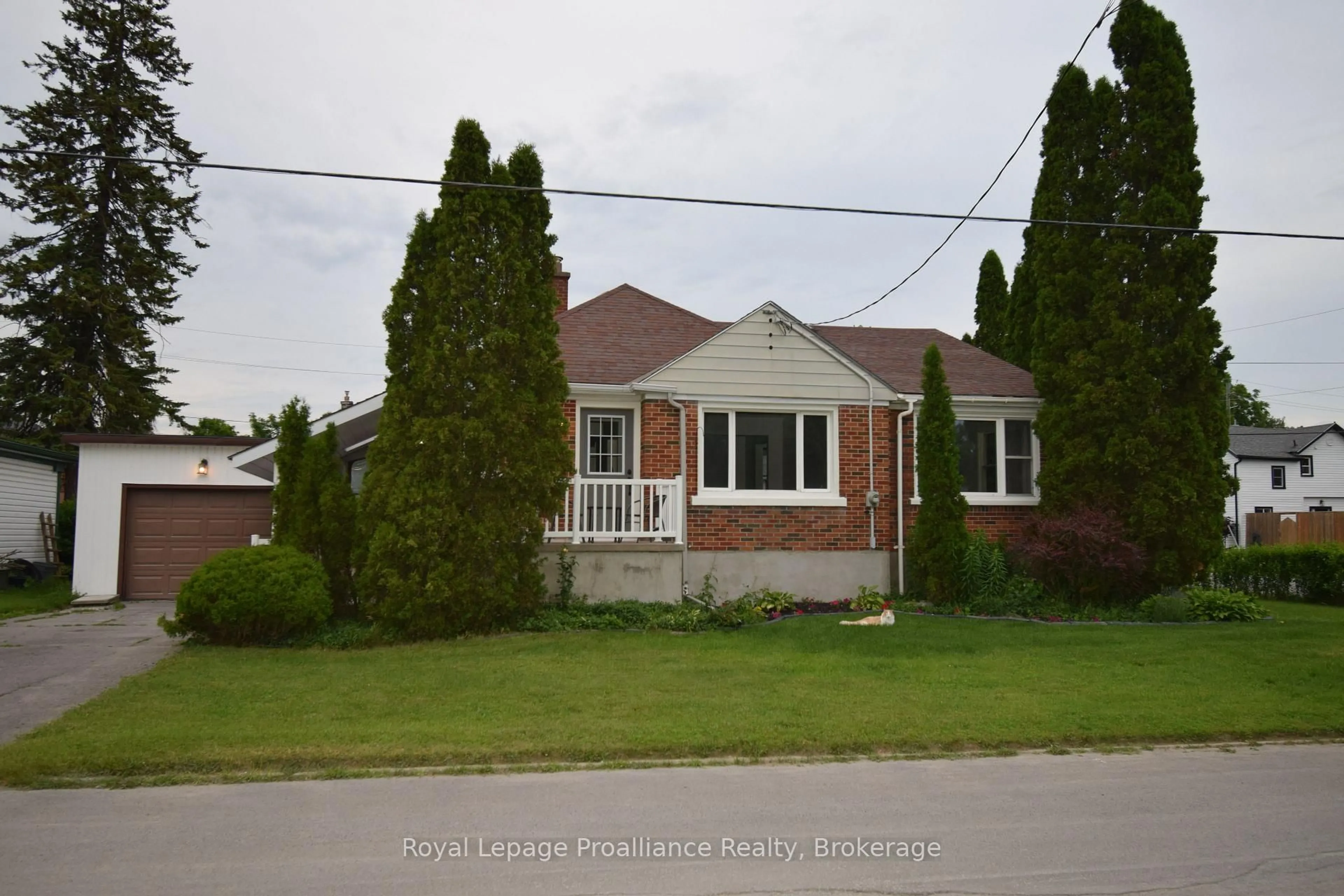 Home with brick exterior material, street for 22 Reynolds Cres, Belleville Ontario K8P 2W7