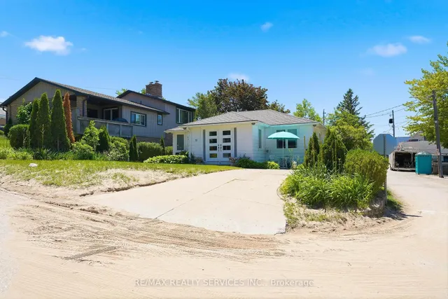 70 Oak St, Lambton Shores 2