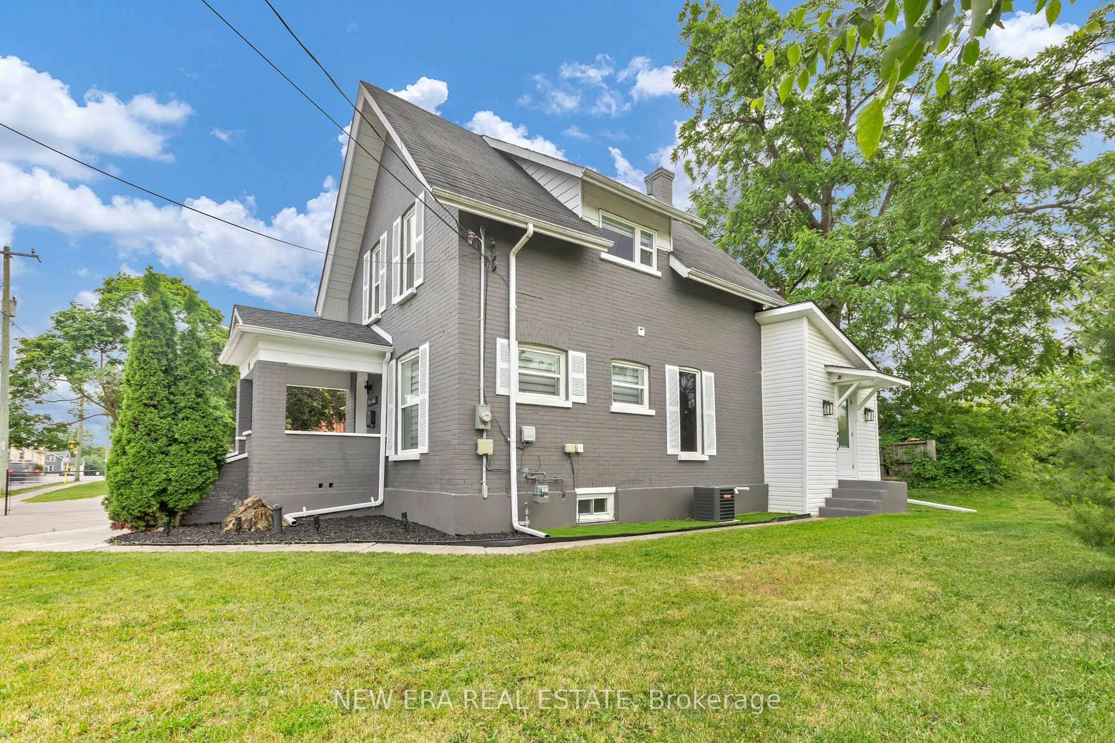 Home with vinyl exterior material, street for 11 Albert St, Kawartha Lakes Ontario K9V 4J3