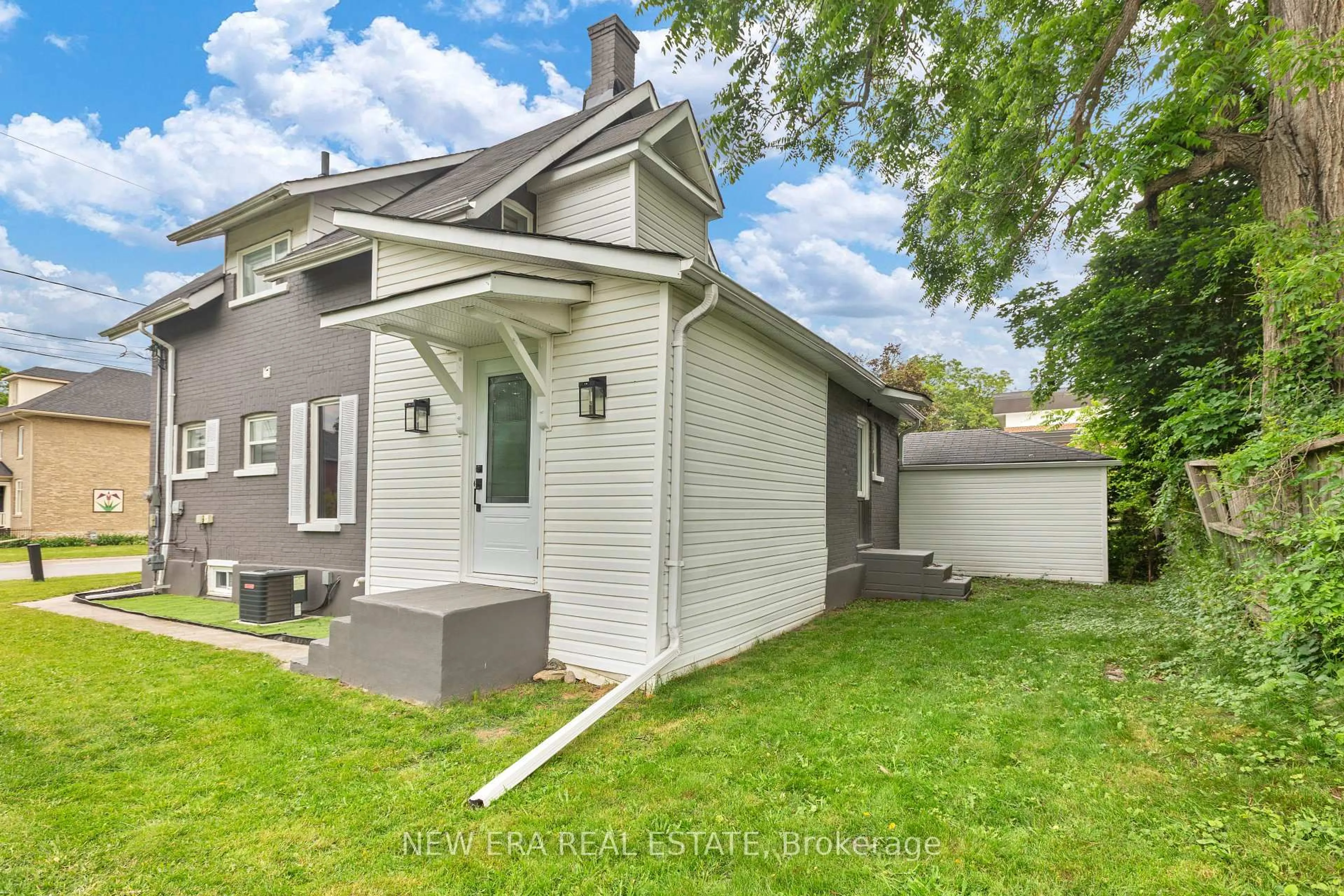 Home with vinyl exterior material, street for 11 Albert St, Kawartha Lakes Ontario K9V 4J3