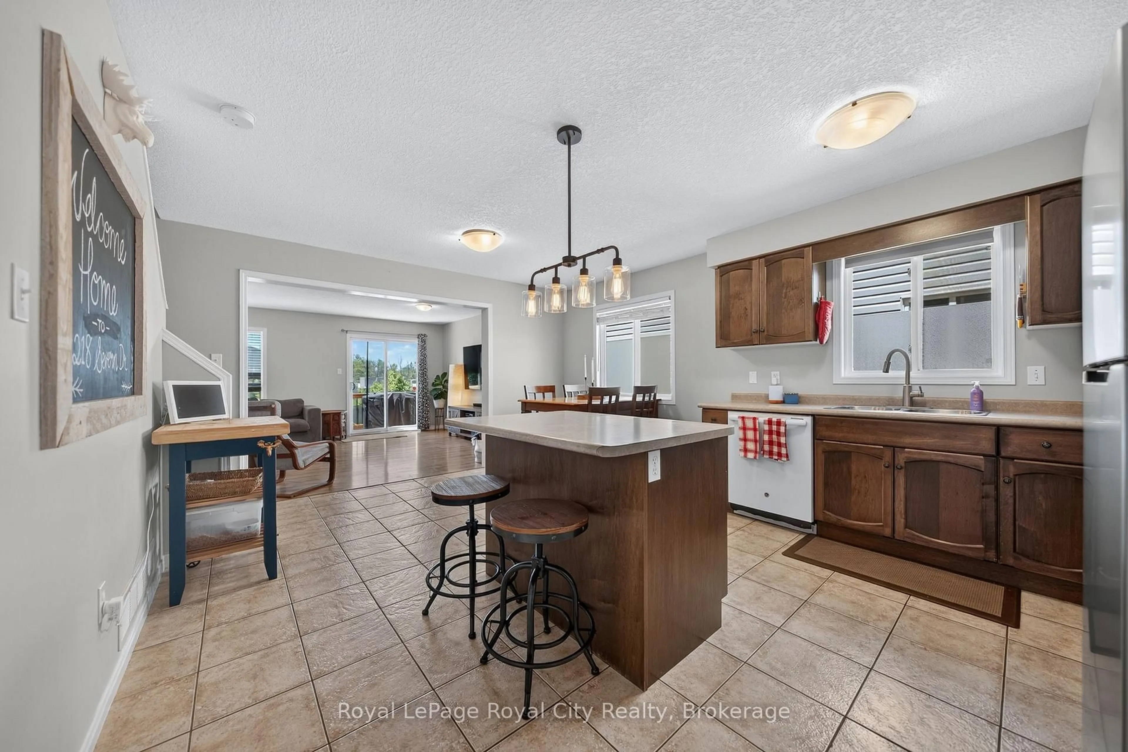 Open concept kitchen, ceramic/tile floor for 218 Severn Dr, Guelph Ontario N1E 0C7