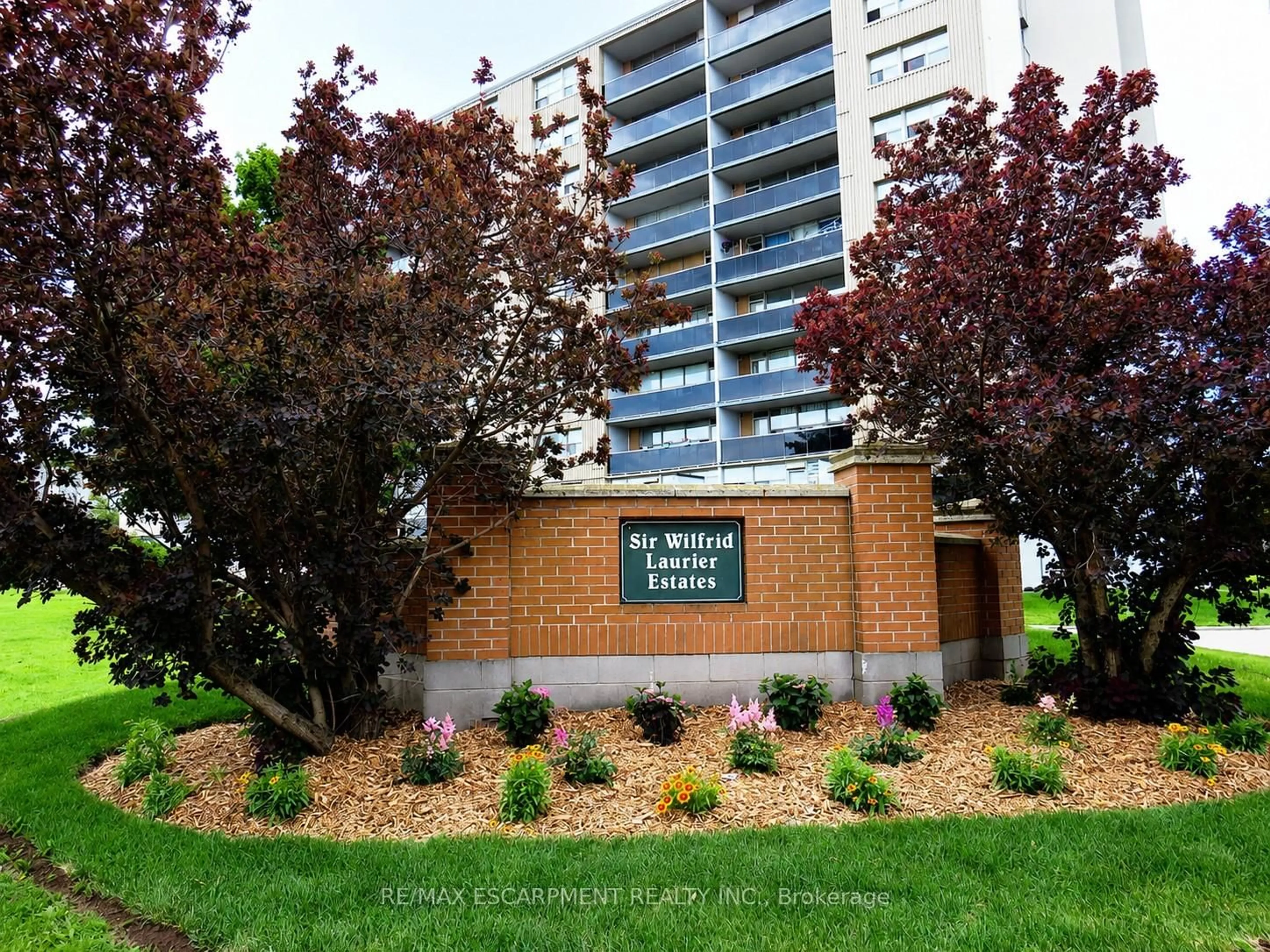 Unknown for 15 Albright Rd #514, Hamilton Ontario L8K 5J2