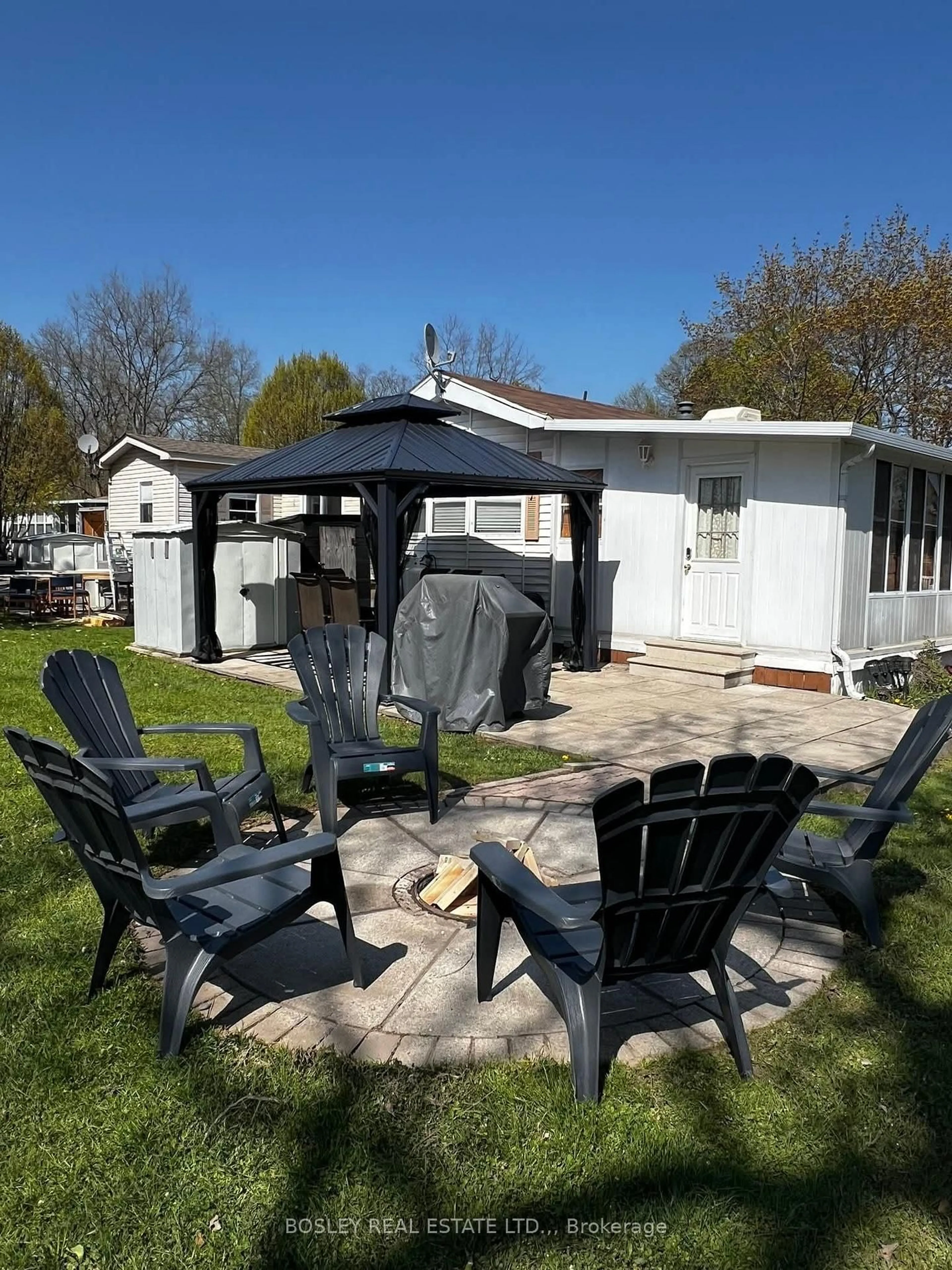 Patio, street for 188 Forest Grve, Port Colborne Ontario L0S 1R0