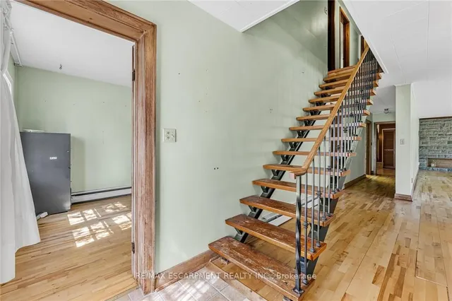21 First Ave, Welland 5