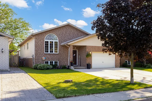 7880 Ascot Circ, Niagara Falls 2