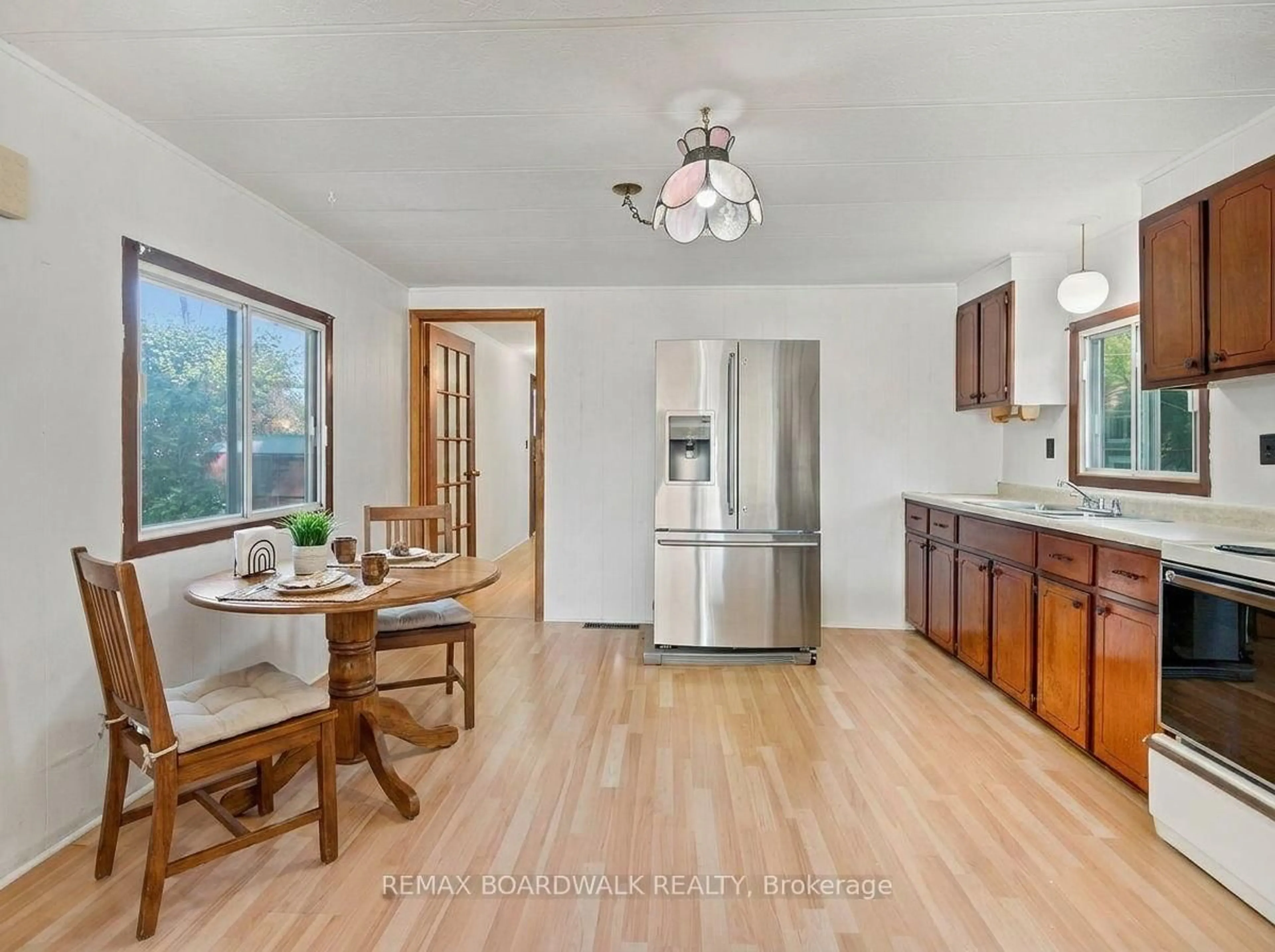 Open concept kitchen, unknown for 516 Maplegrove Rd, Carleton Place Ontario K7C 4R4