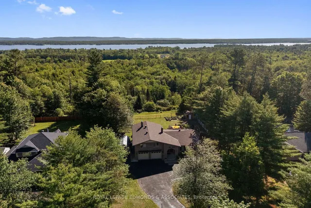 37 Selley St, Petawawa 3