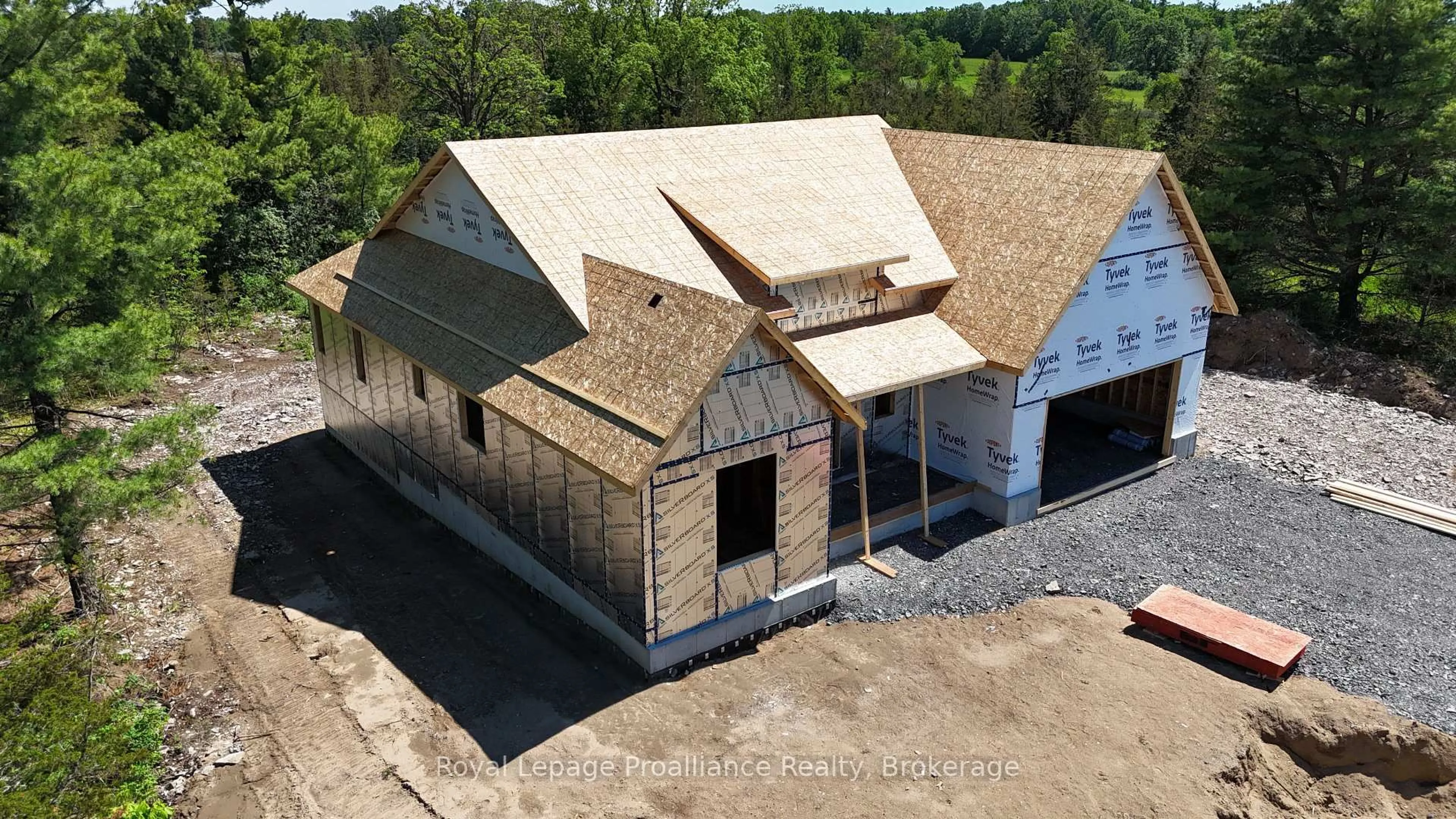 A pic from outside/outdoor area/front of a property/back of a property/a pic from drone, building for 102 Dewey Rd, Yarker Ontario K0K 3N0