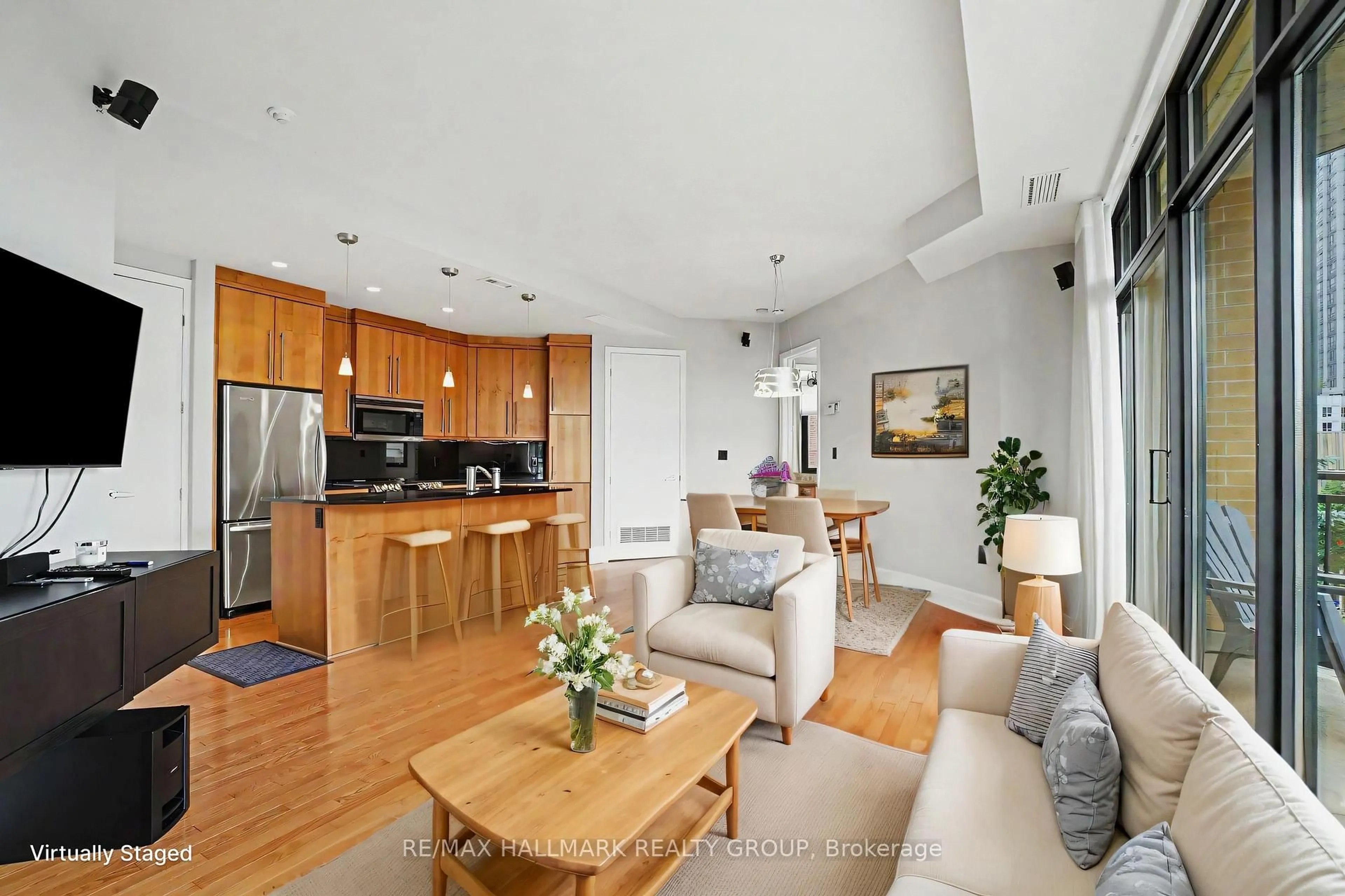 Unknown for 260 Besserer St #408, Ottawa Ontario K1N 1J3