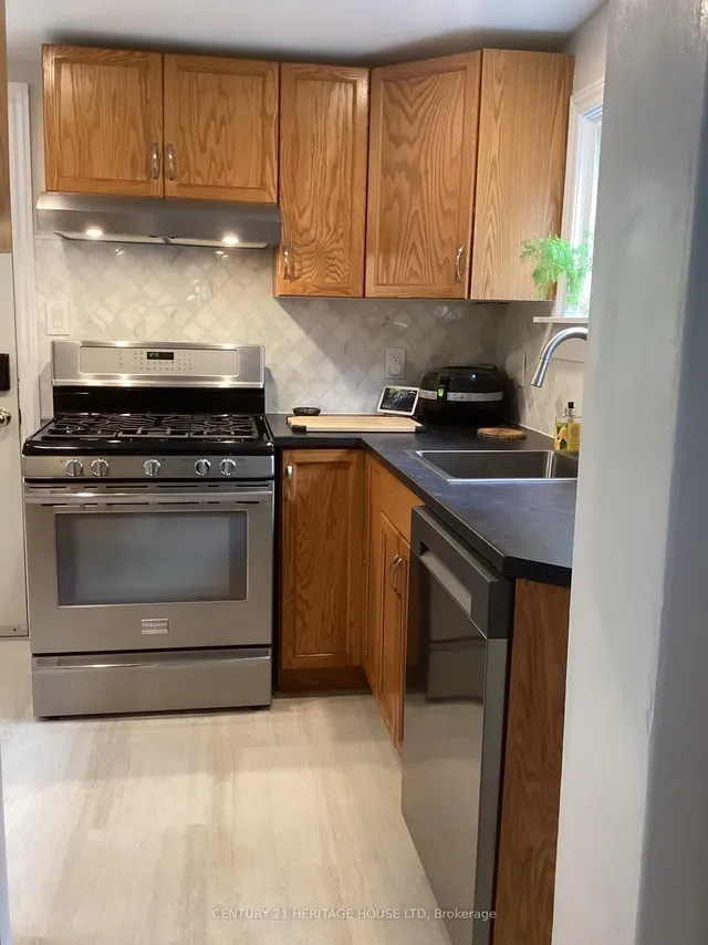 43 Hemlock St, St. Thomas 5