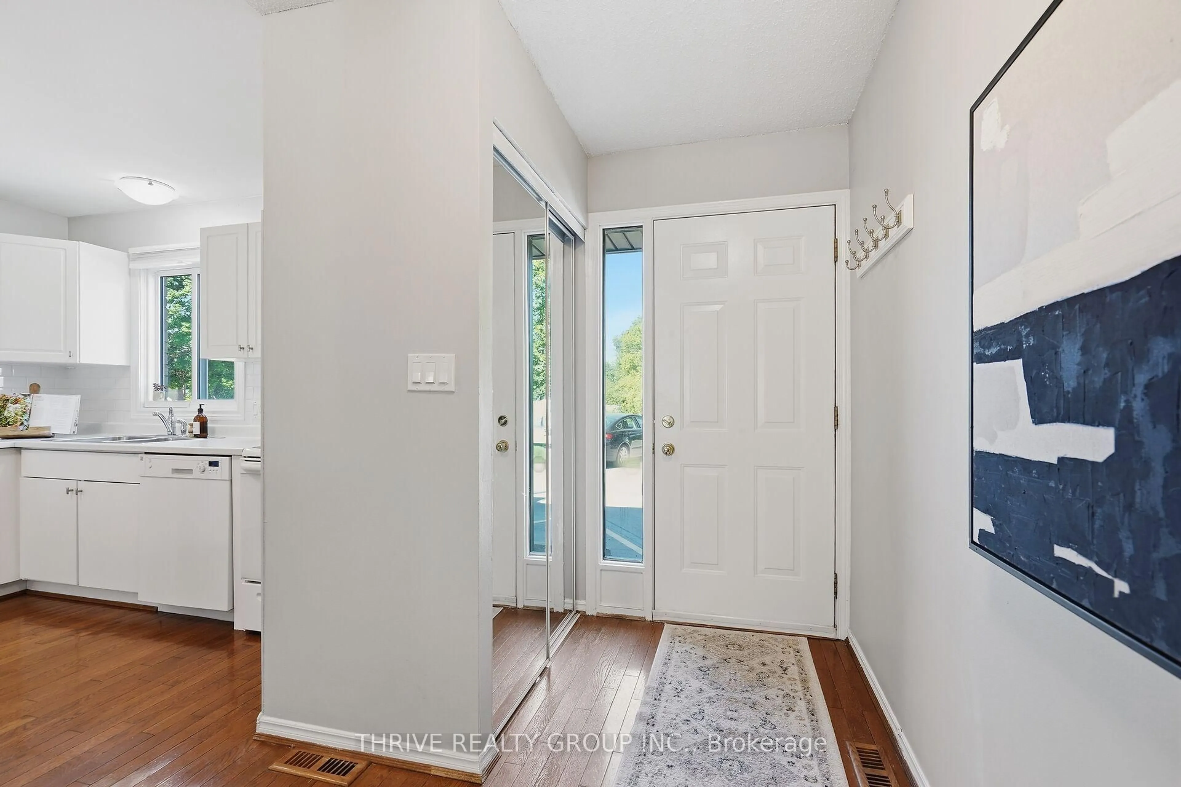 Indoor entryway for 215 Commissioners Rd #10, London South Ontario N6J 1X9