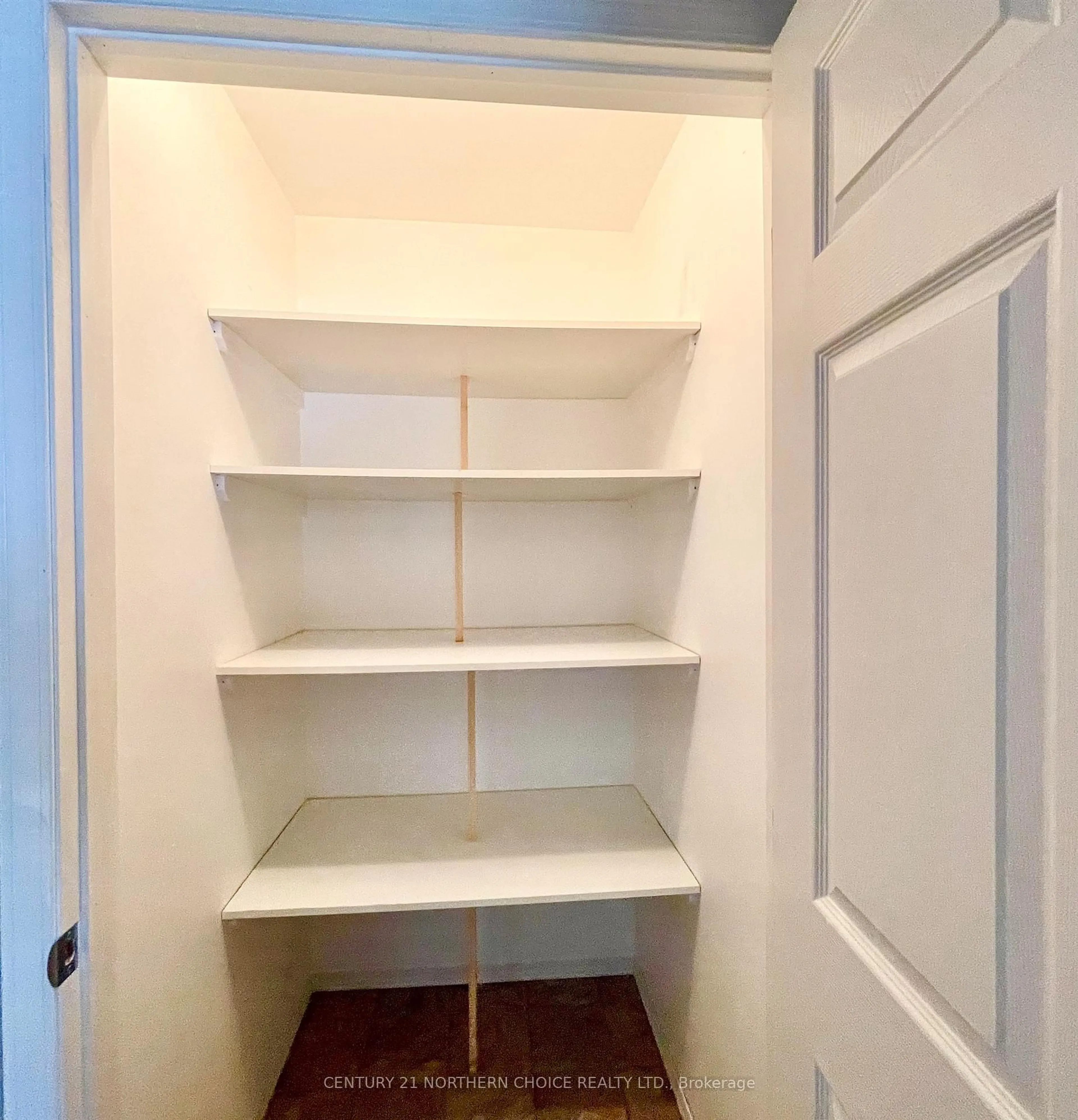 Storage room or clothes room or walk-in closet for 25 Casimir Ave, Dryden Ontario P8N 2G3