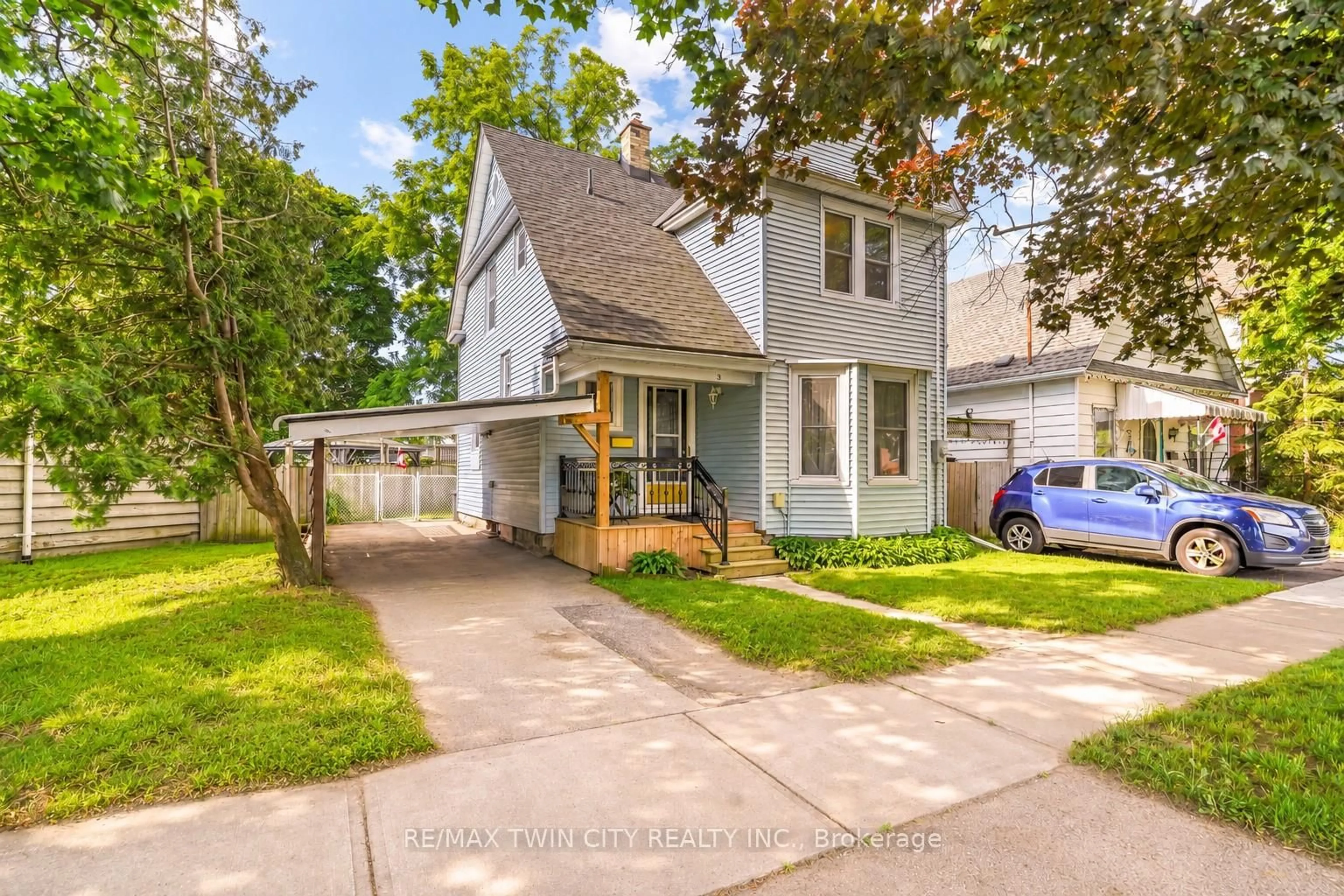 Unknown for 3 Brighton Ave, Brantford Ontario N3S 1V5