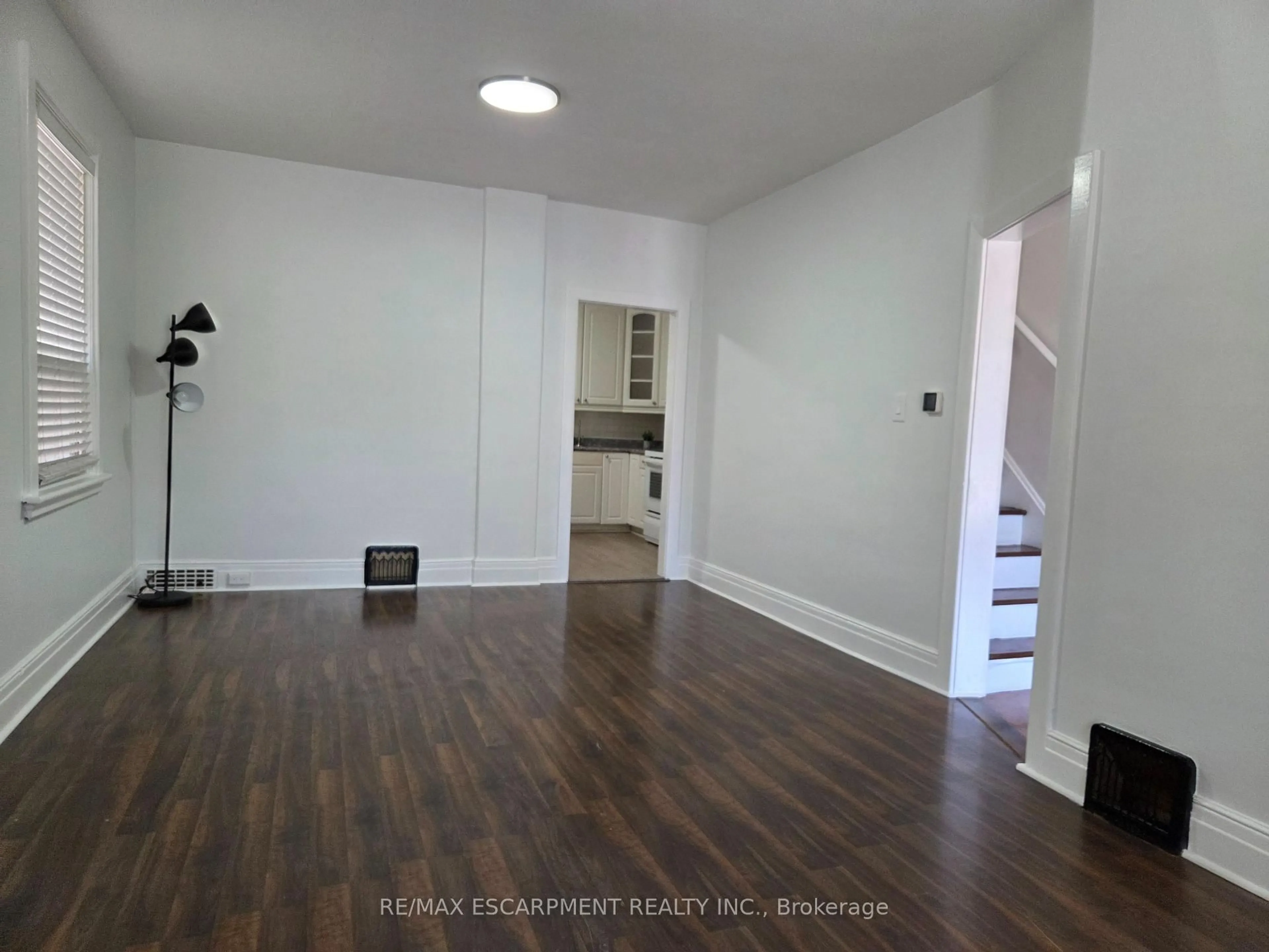 A pic of a room for 125 Cavell Ave, Hamilton Ontario L8L 7E6